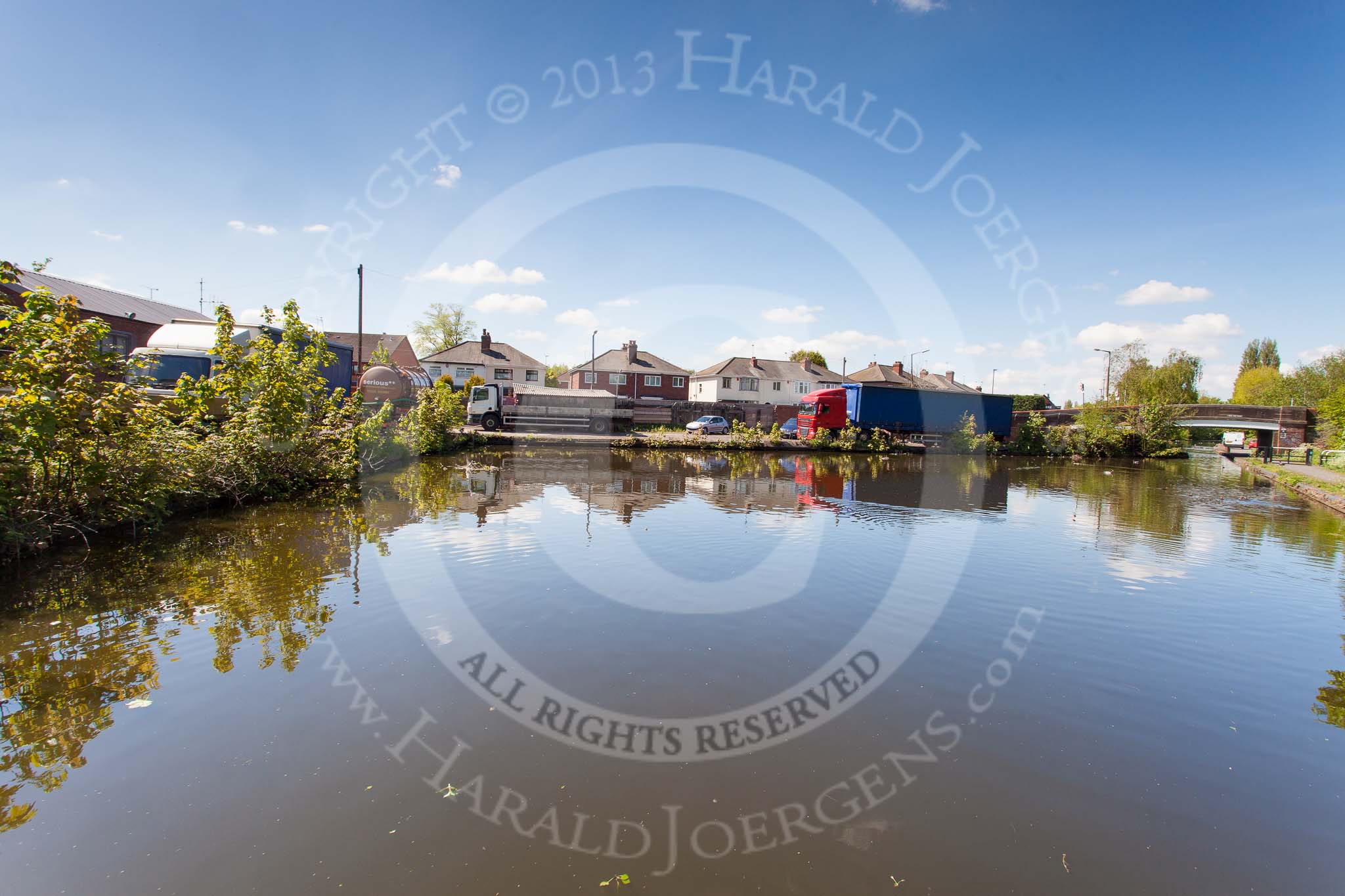 BCN Marathon Challenge 2013: The Titford Canal - the basin used to be the coal wharf of Langley Forge..
Birmingham Canal Navigation,


United Kingdom,
on 25 May 2013 at 11:10, image #154