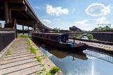 BCN Marathon Challenge 2013: NB "Felonious Mongoose" on the Stewart Aqueduct that carries the Old Main Line over the New Main Line, with the M5 motorway above..
Birmingham Canal Navigation,


United Kingdom,
on 25 May 2013 at 09:50, image #128