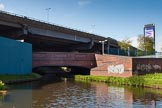 BCN Marathon Challenge 2013: Anchor Bridge, built in 1994 as a more traditional style bridge, with the M5 motorway on top of it, on the BCN Old Main Line, between Spon Lane Junction and Oldbury Junction..
Birmingham Canal Navigation,


United Kingdom,
on 25 May 2013 at 10:01, image #133