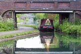 BCN Marathon Challenge 2013: A narrowboaat in the bridgehole of Anchor Bridge on the BCN New Main Line, close to Deepfields Junction with the Bradley Branch..
Birmingham Canal Navigation,


United Kingdom,
on 25 May 2013 at 17:09, image #252