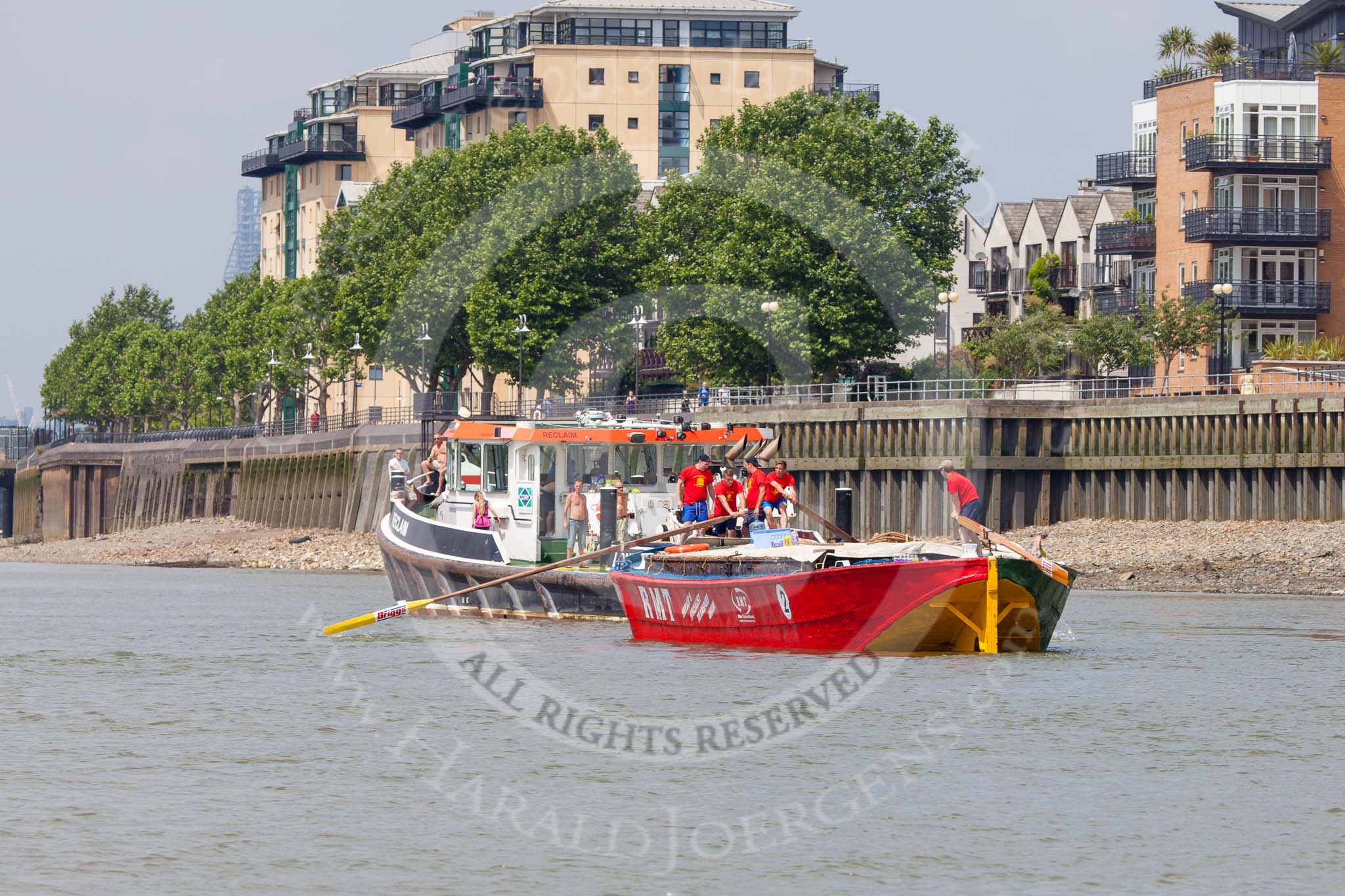 TOW River Thames Barge Driving Race 2013: Barge "Jane", by the RMT Union, during the race..
River Thames between Greenwich and Westminster,
London,

United Kingdom,
on 13 July 2013 at 12:40, image #162