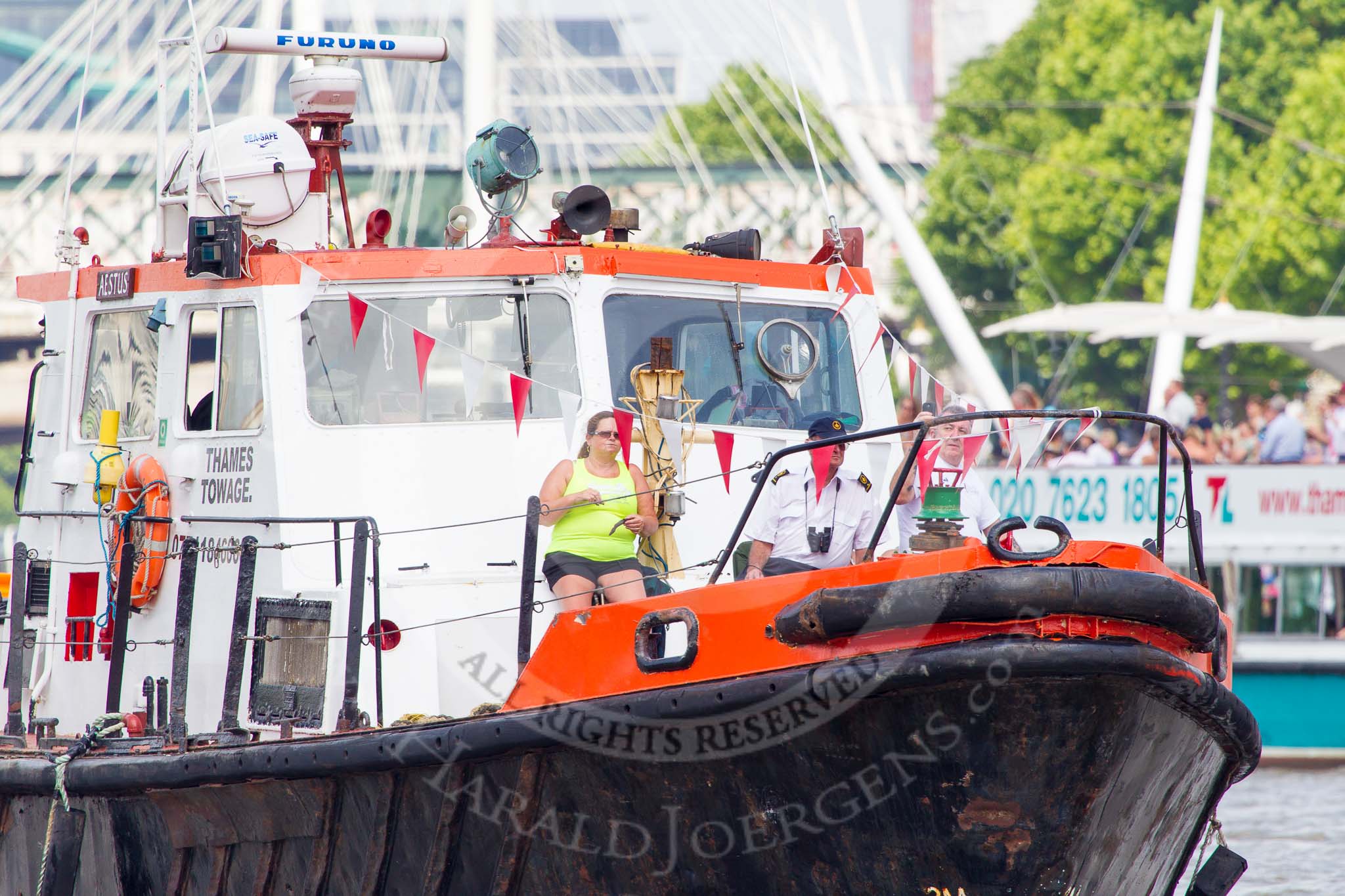 TOW River Thames Barge Driving Race 2013: Thames Towage tug "Aestus" at the London Eye..
River Thames between Greenwich and Westminster,
London,

United Kingdom,
on 13 July 2013 at 14:25, image #453