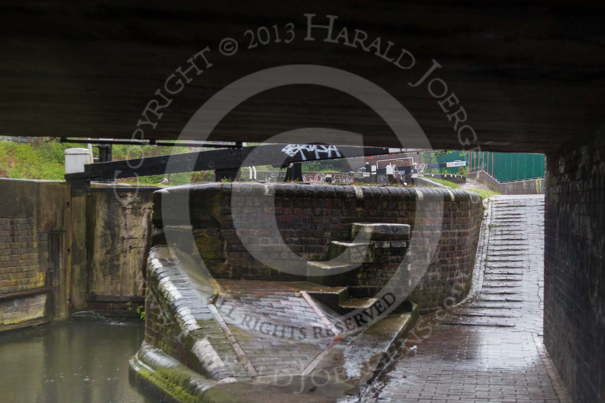 BCN Marathon Challenge 2014: Ashted Bottom Lock at the exit of Curzon Street Tunnel on the Digbeth Branch.
Birmingham Canal Navigation,


United Kingdom,
on 24 May 2014 at 09:37, image #96