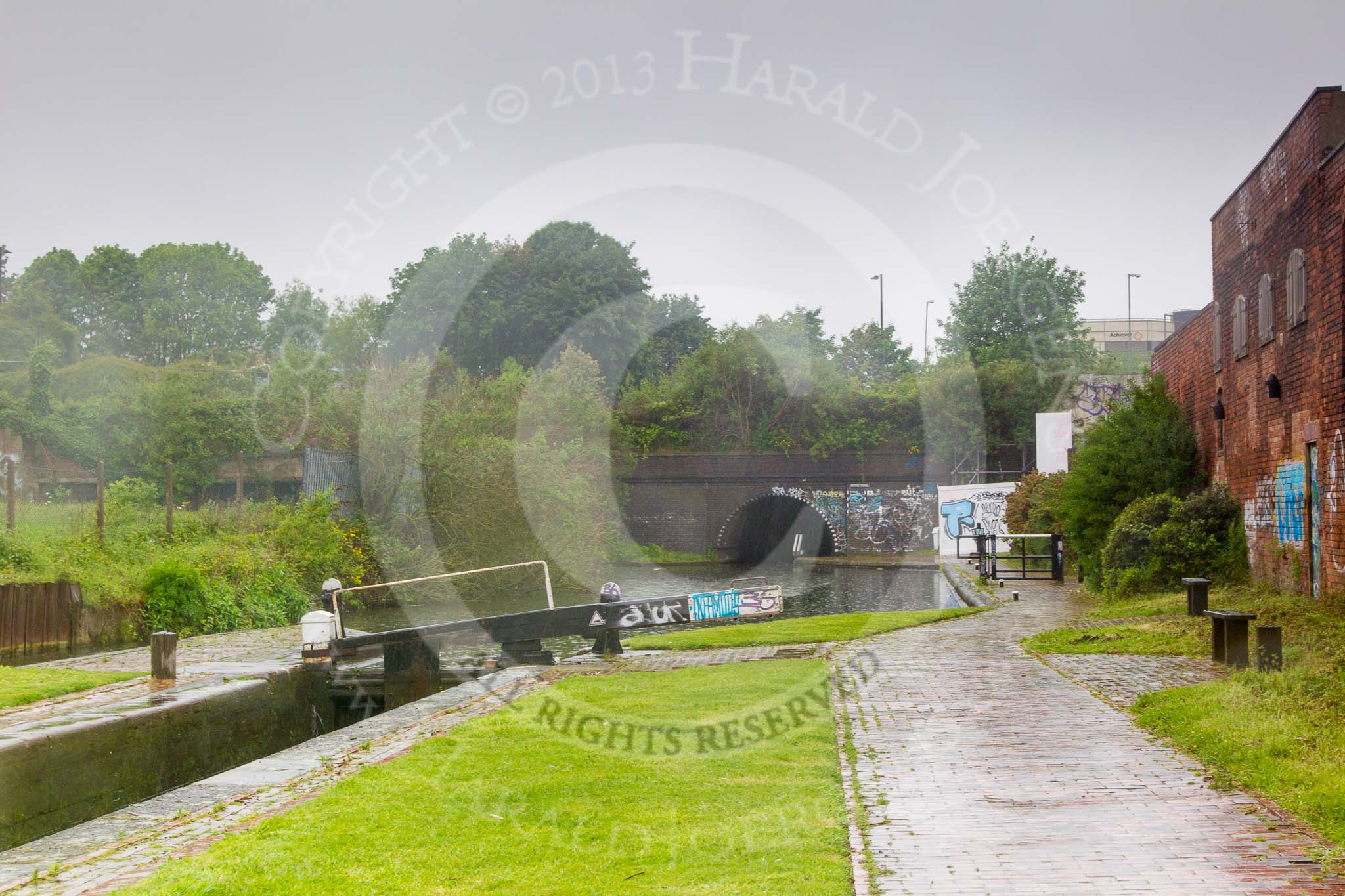 BCN Marathon Challenge 2014: Ashted Locks on the Digbeth Branch, with Ashted Tunnel ahead.
Birmingham Canal Navigation,


United Kingdom,
on 24 May 2014 at 09:53, image #98
