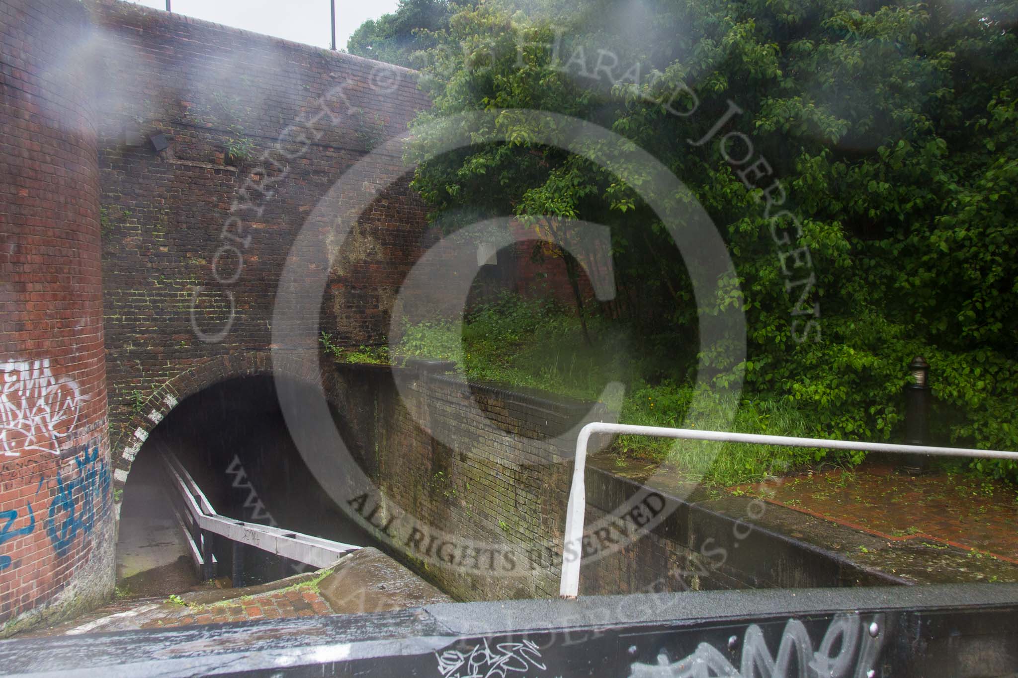 BCN Marathon Challenge 2014: Ashted Tunnel on the Digbeth Branch, immediately followed by one of the Ashted locks.
Birmingham Canal Navigation,


United Kingdom,
on 24 May 2014 at 10:02, image #99