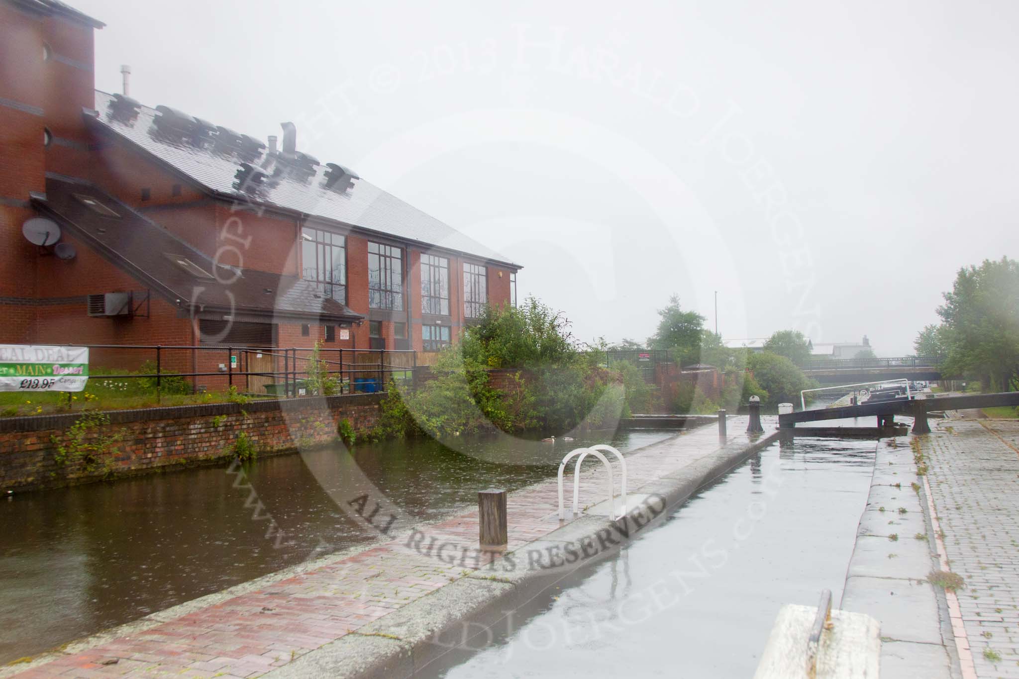 BCN Marathon Challenge 2014: Aston Lock Nr 4 on the Birmingham & Fazeley Canal, with a large sidepond on the left..
Birmingham Canal Navigation,


United Kingdom,
on 24 May 2014 at 10:37, image #109