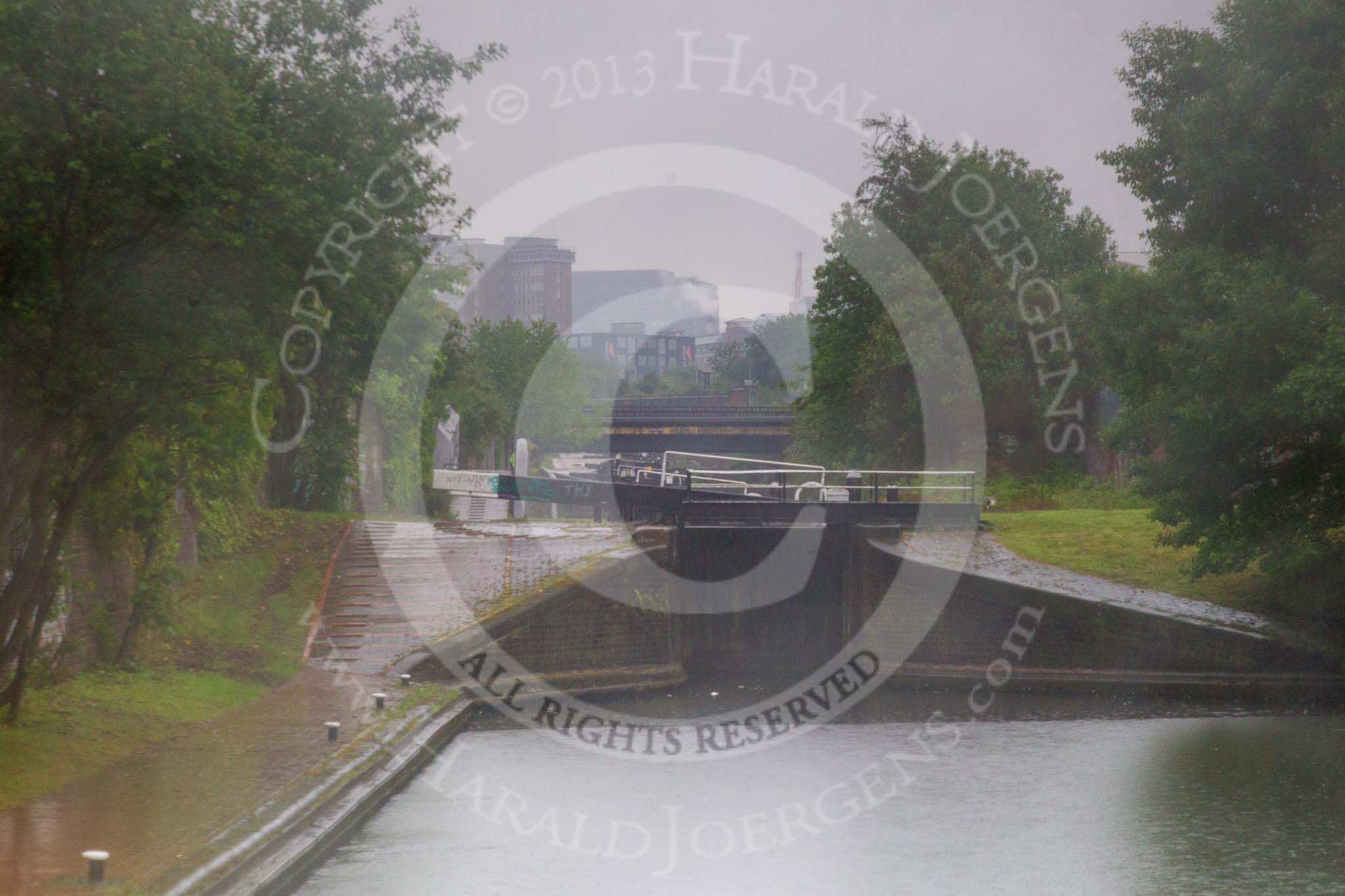 BCN Marathon Challenge 2014: Looking up the Aston Locks on the Birmingham & Fazeley Canal at lock 7..
Birmingham Canal Navigation,


United Kingdom,
on 24 May 2014 at 10:51, image #112