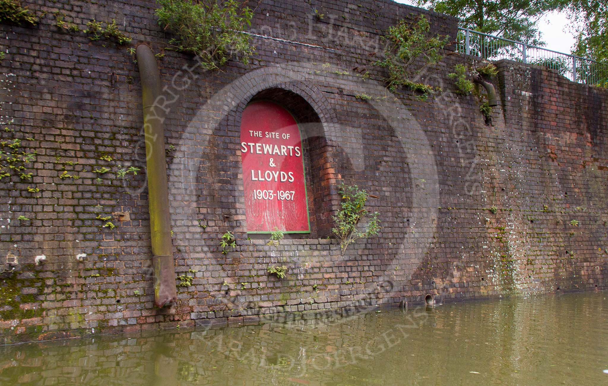 BCN Marathon Challenge 2014: The site of Stewarts & Lloyds 1903-1967.
Birmingham Canal Navigation,


United Kingdom,
on 25 May 2014 at 11:40, image #238