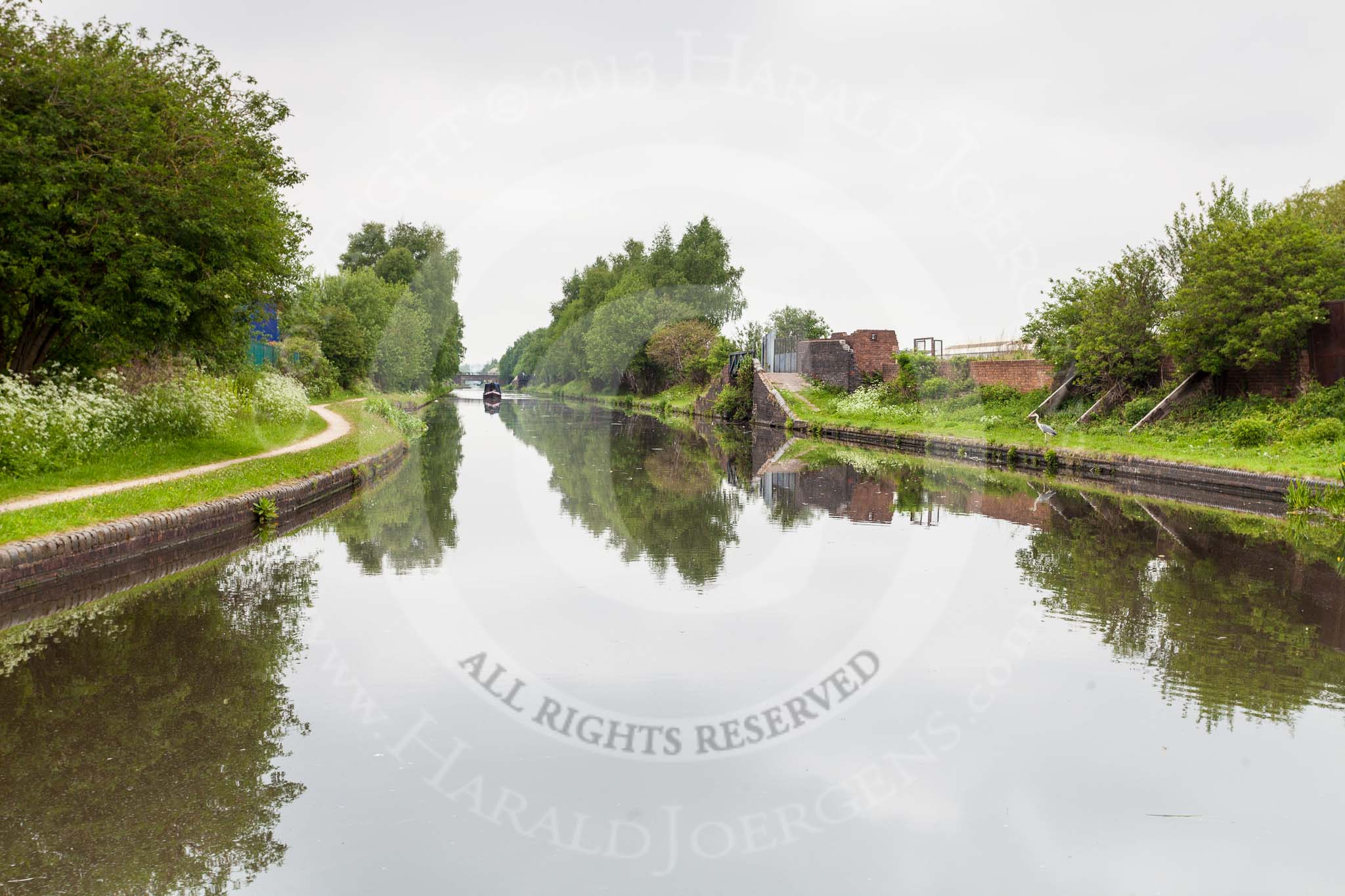 BCN 24h Marathon Challenge 2015: The BCN New Main Line just east of Bromford Junction. On the right is a factory bridge, almost opposite the formet entrance to Izon Old Turn, a loop that served Izon Foundry..
Birmingham Canal Navigations,



on 23 May 2015 at 12:44, image #102