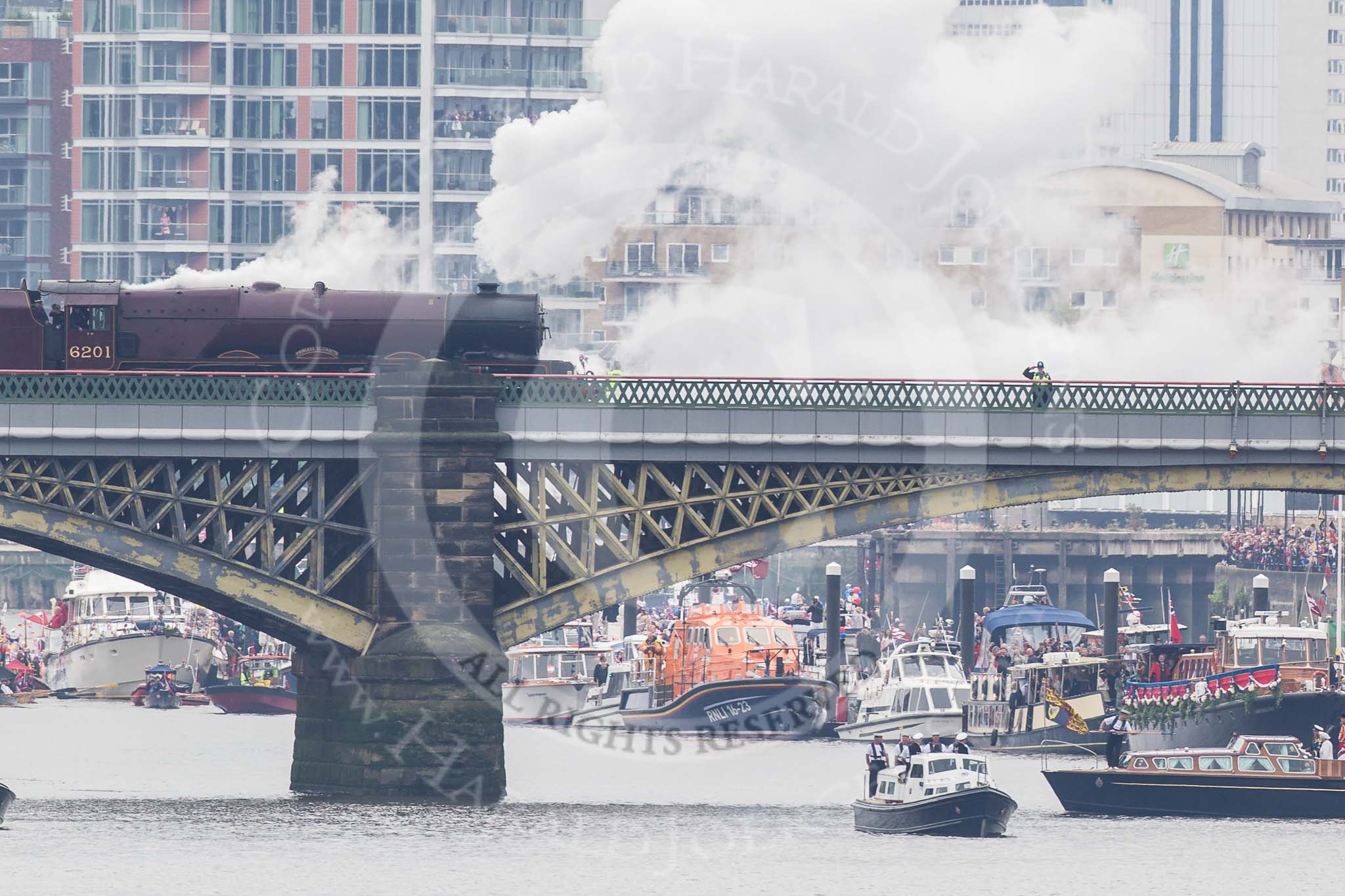 Thames Diamond Jubilee Pageant.
River Thames seen from Battersea Bridge,
London,

United Kingdom,
on 03 June 2012 at 14:16, image #14