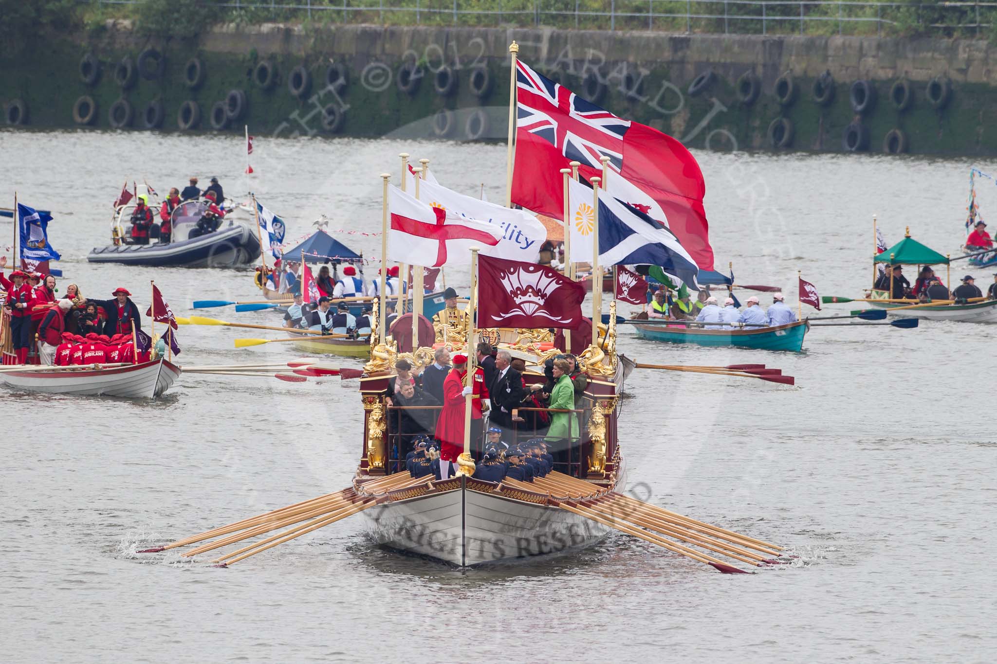 Thames Diamond Jubilee Pageant: SHALLOPS-Gloriana (M3)..
River Thames seen from Battersea Bridge,
London,

United Kingdom,
on 03 June 2012 at 14:38, image #65