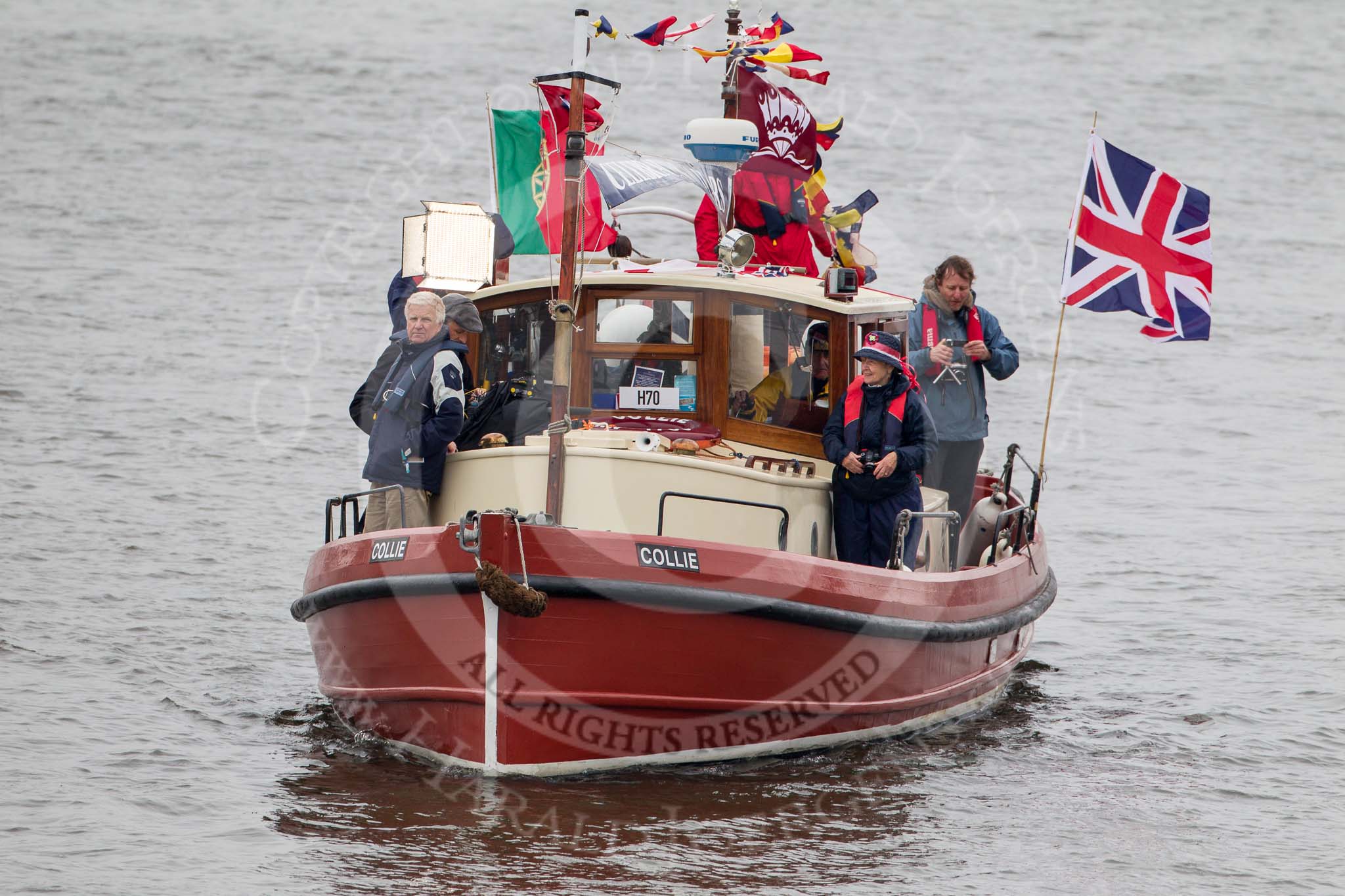 Thames Diamond Jubilee Pageant: FORCES-Collie (H70).
River Thames seen from Battersea Bridge,
London,

United Kingdom,
on 03 June 2012 at 15:25, image #345