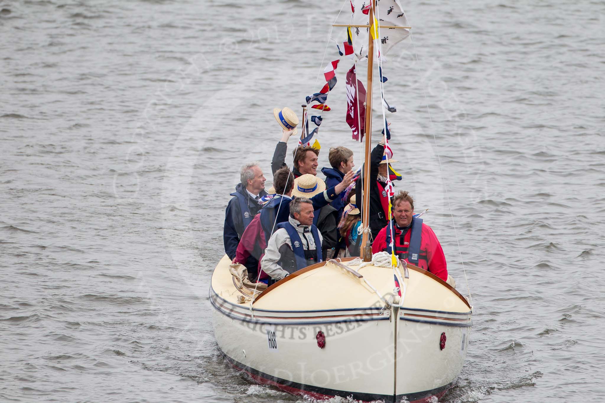 Thames Diamond Jubilee Pageant: MOTOR CRUISES/YACHTS-Red Rose (Cornwall) (H88)..
River Thames seen from Battersea Bridge,
London,

United Kingdom,
on 03 June 2012 at 15:27, image #364