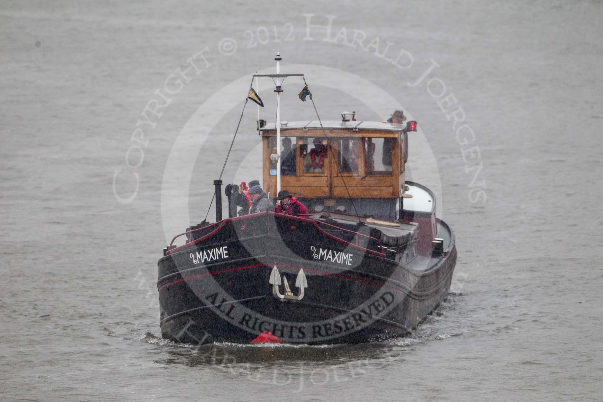 Thames Diamond Jubilee Pageant: BARGES-Maxime (R105)..
River Thames seen from Battersea Bridge,
London,

United Kingdom,
on 03 June 2012 at 15:59, image #481