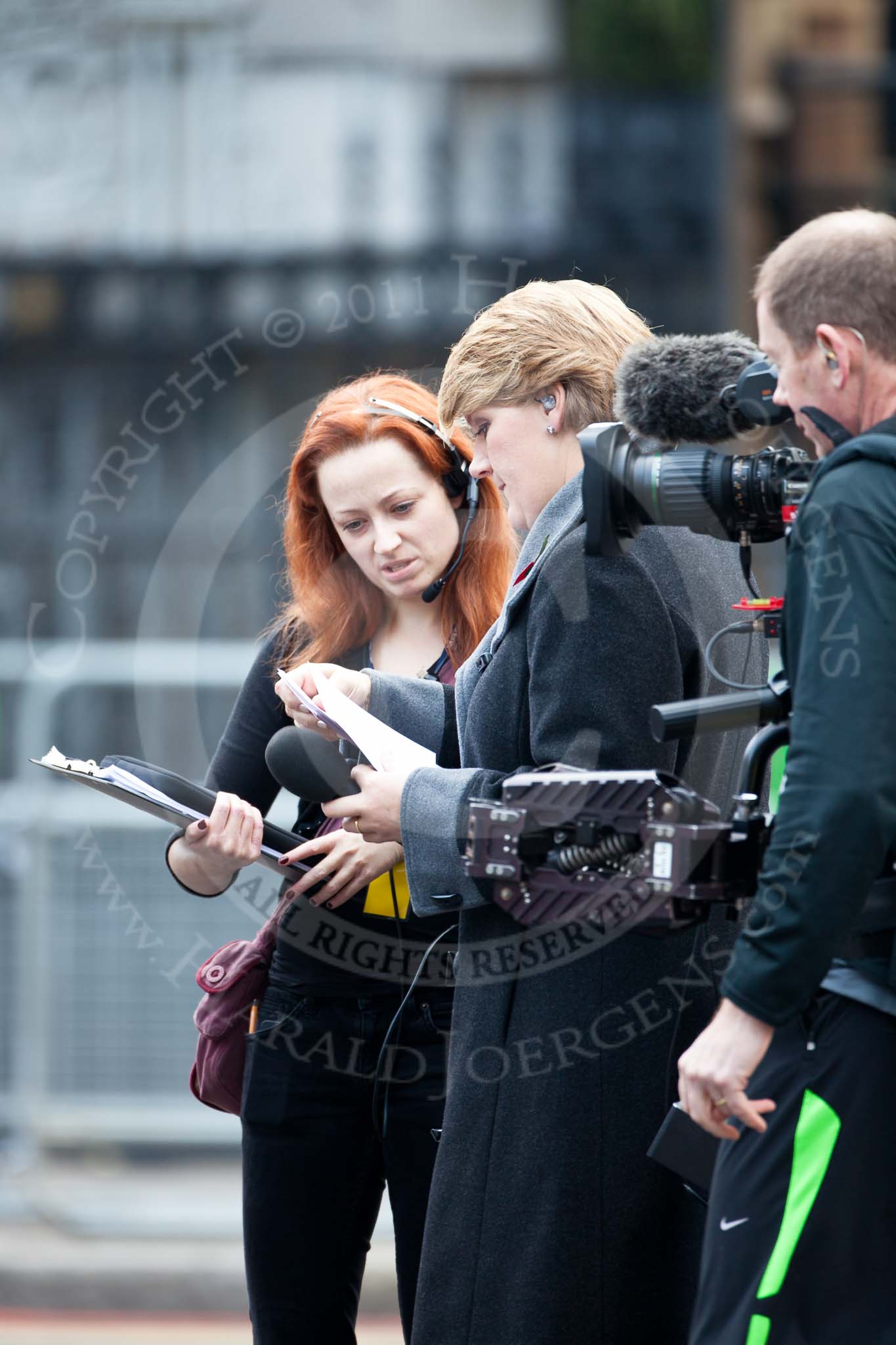 The Lord Mayor's Show 2011: The BBC's Clare Balding, reporting live, with assistant producer Catherine Abbott..
Opposite Mansion House, City of London,
London,
-,
United Kingdom,
on 12 November 2011 at 09:46, image #2