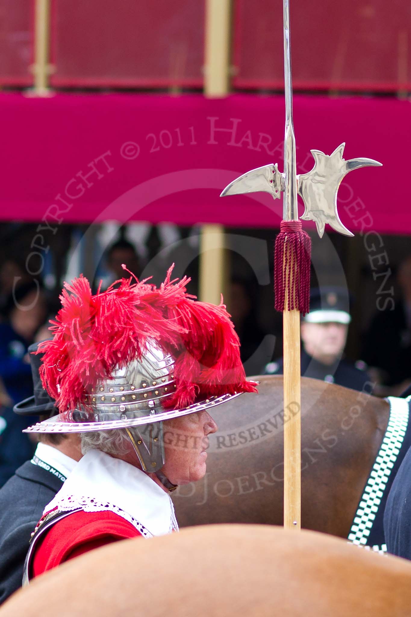 The Lord Mayor's Show 2011: One of the pikemen protecting the stage coach carrying the new Lord Mayor, here on arrival at Mansion House..
Opposite Mansion House, City of London,
London,
-,
United Kingdom,
on 12 November 2011 at 10:51, image #43