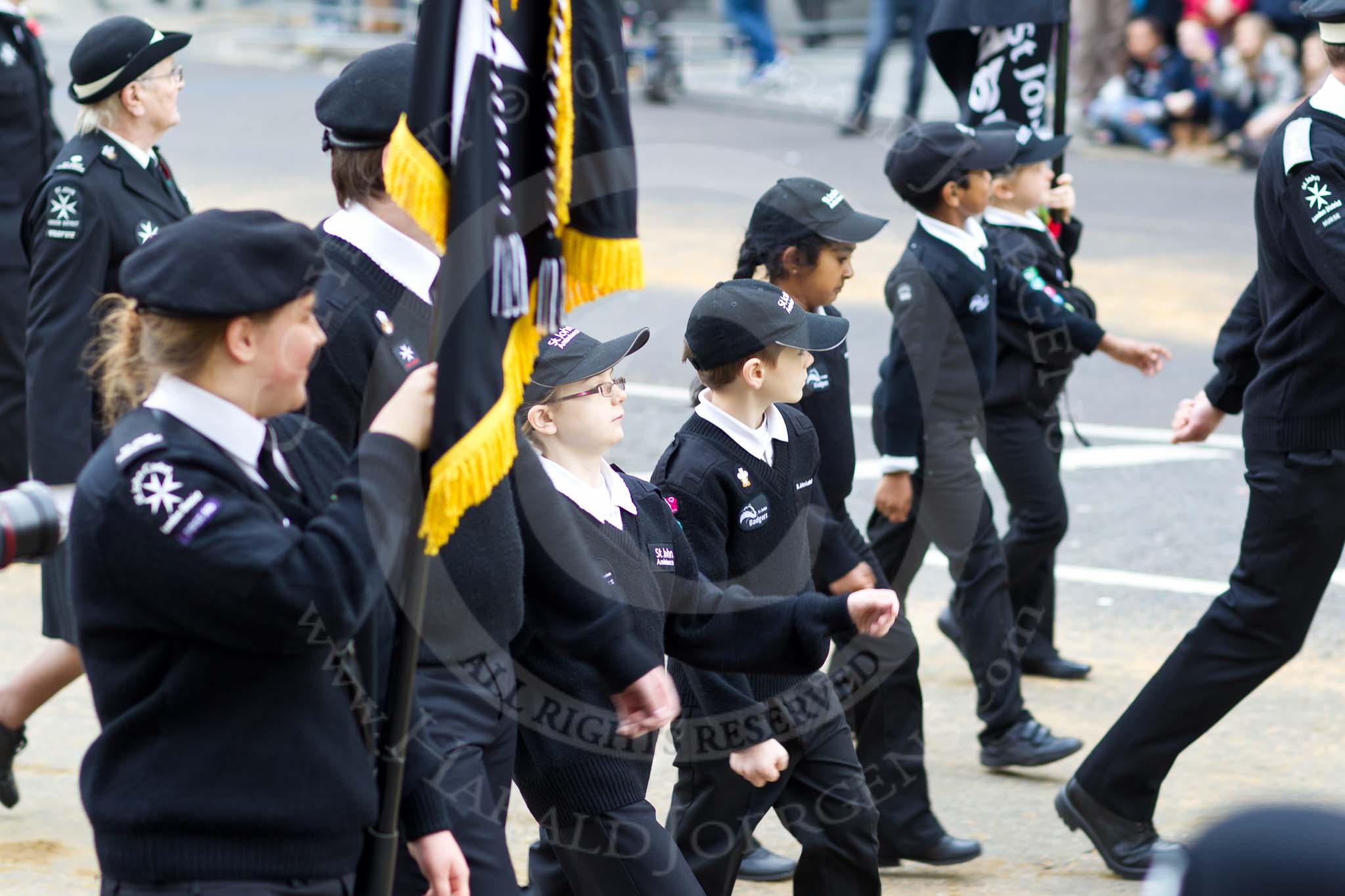 The Lord Mayor's Show 2011: St John Ambulance (http://www.london.sja.org.uk/)..
Opposite Mansion House, City of London,
London,
-,
United Kingdom,
on 12 November 2011 at 11:54, image #549