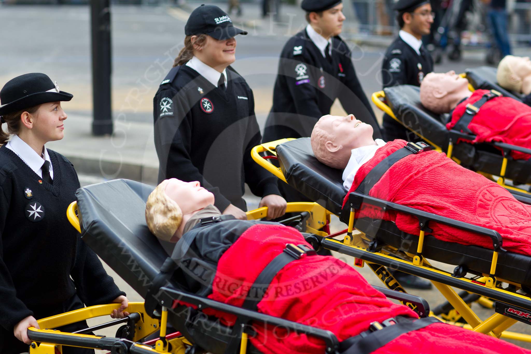 The Lord Mayor's Show 2011: St John Ambulance (http://www.london.sja.org.uk/)..
Opposite Mansion House, City of London,
London,
-,
United Kingdom,
on 12 November 2011 at 11:54, image #550