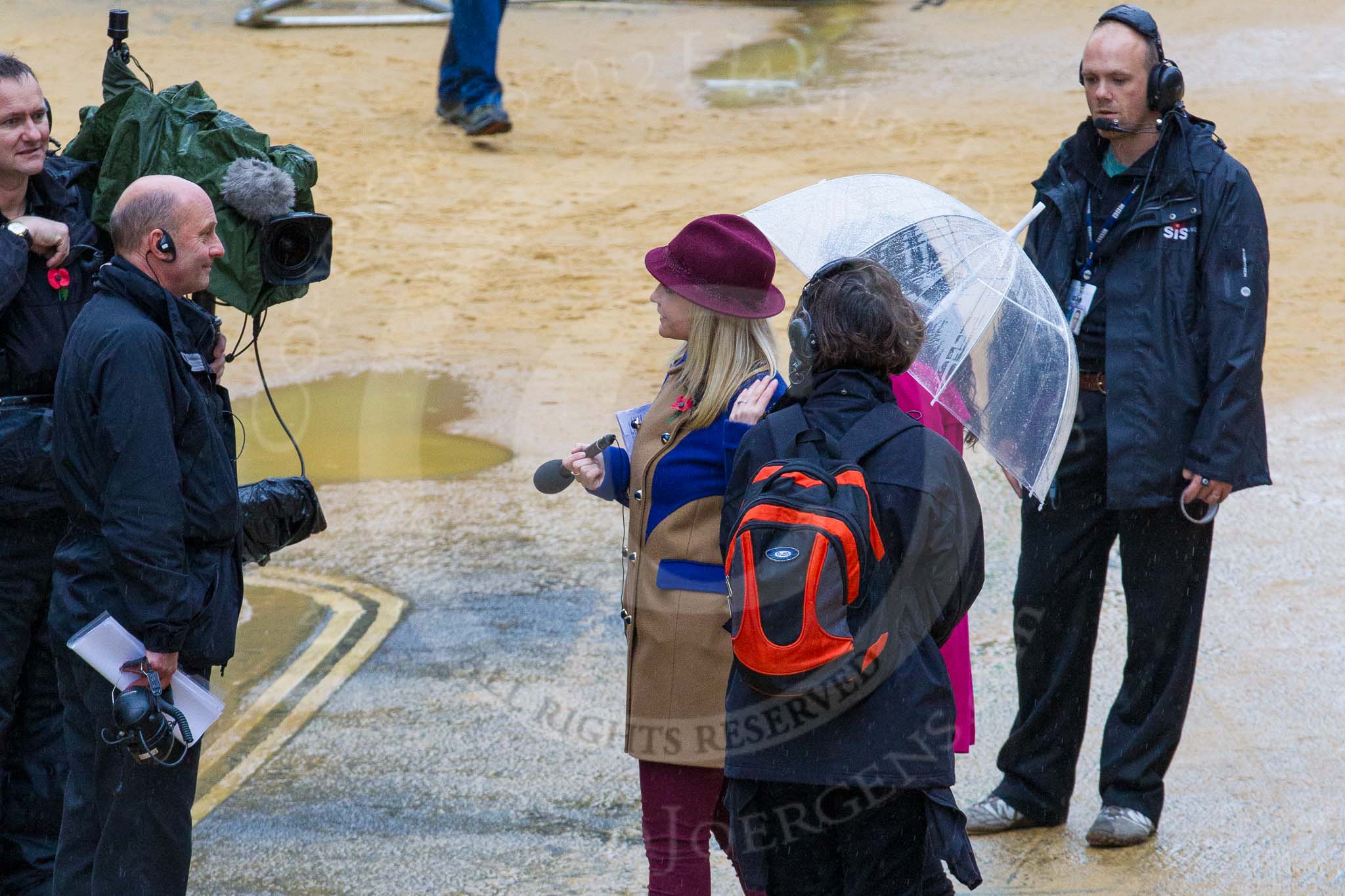 Lord Mayor's Show 2012: The BBC's Helen Skelton with other members of the BBc crew..
Press stand opposite Mansion House, City of London,
London,
Greater London,
United Kingdom,
on 10 November 2012 at 09:48, image #17