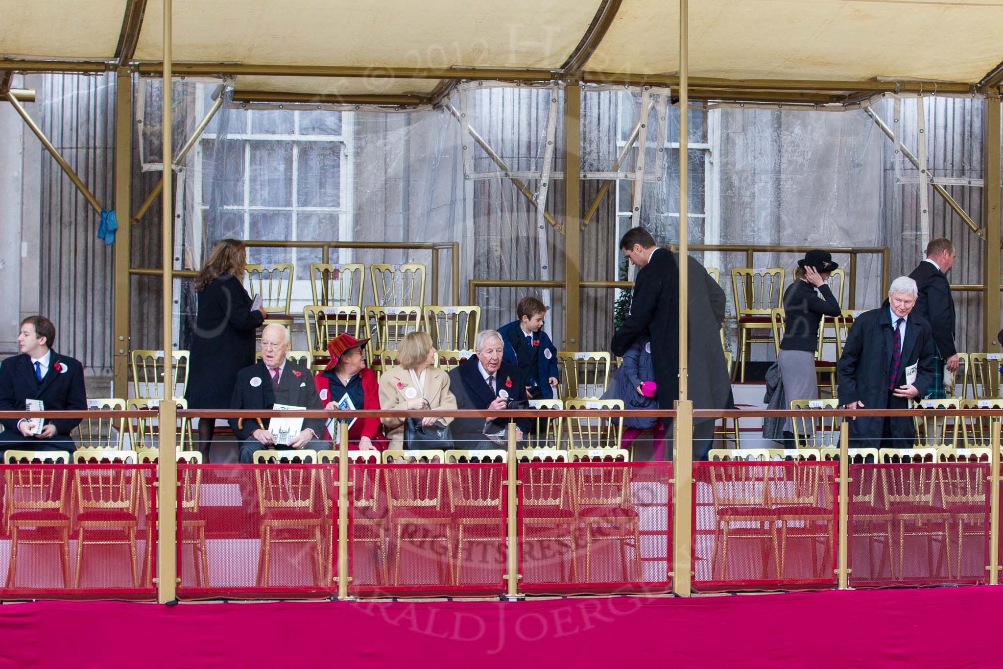 Lord Mayor's Show 2012: The Mansion House balcony, the first guests are arriving..
Press stand opposite Mansion House, City of London,
London,
Greater London,
United Kingdom,
on 10 November 2012 at 10:28, image #74