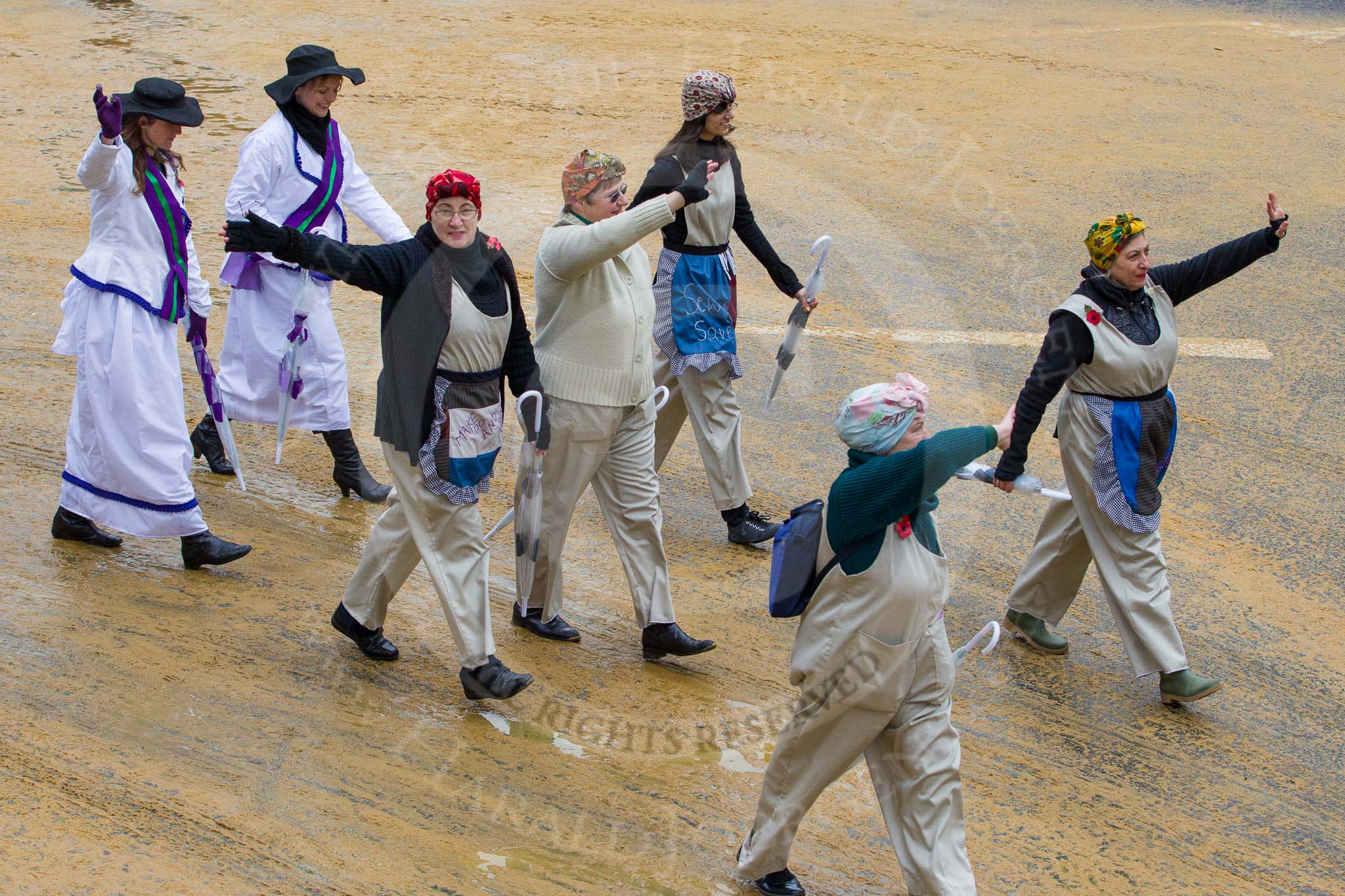 Photo 1211101114251D45693HaraldJoergens Lord Mayor's Show 2012: Entry 33 - Heba Women’s Group. Heba Women's Project is a unique training and enterprise project for women from diverse cultural backgrounds..
Press stand opposite Mansion House, City of London,
London,
Greater London,
United Kingdom,
on 10 November 2012 at 11:14, image #512