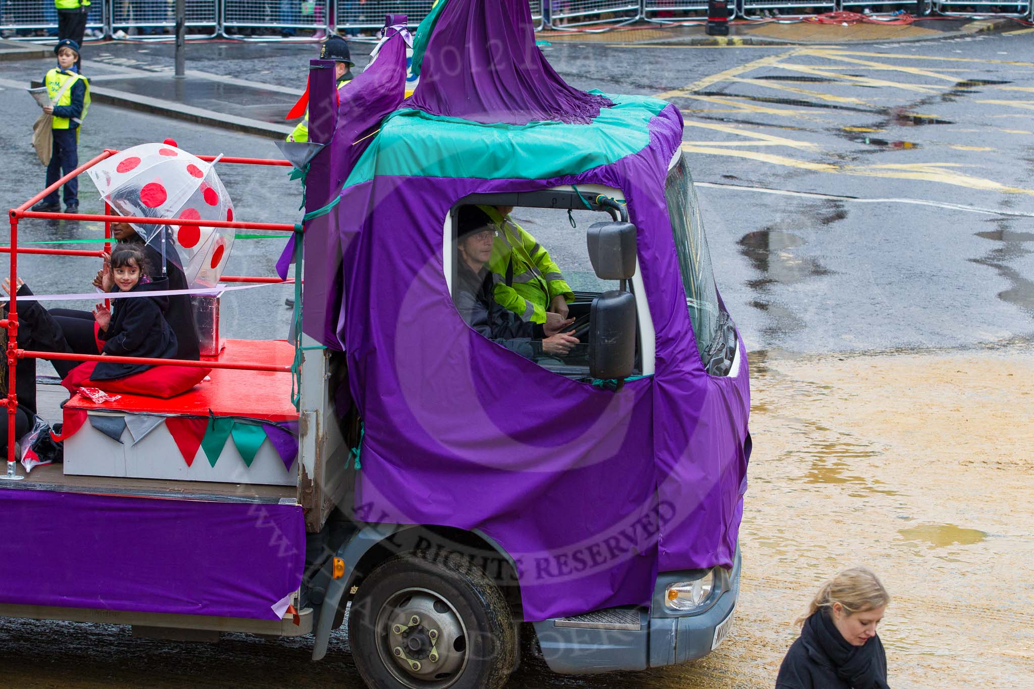 Lord Mayor's Show 2012: Entry 33 - Heba Women’s Group. Heba Women's Project is a unique training and enterprise project for women from diverse cultural backgrounds..
Press stand opposite Mansion House, City of London,
London,
Greater London,
United Kingdom,
on 10 November 2012 at 11:14, image #515