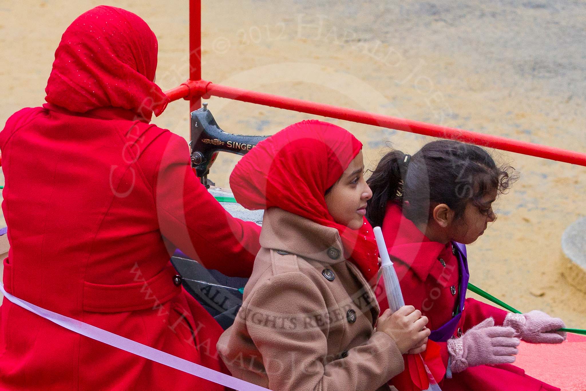Photo 1211101114471D45711HaraldJoergens Lord Mayor's Show 2012: Entry 33 - Heba Women’s Group. Heba Women's Project is a unique training and enterprise project for women from diverse cultural backgrounds..
Press stand opposite Mansion House, City of London,
London,
Greater London,
United Kingdom,
on 10 November 2012 at 11:14, image #521