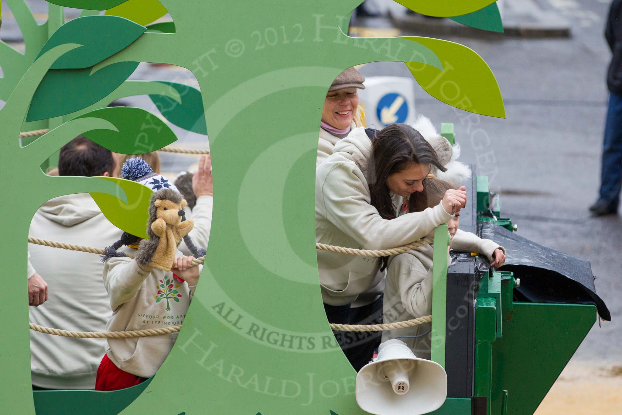 Lord Mayor's Show 2012: Entry 37 - Epping Forest promotes the launch of the Gifford Wood Appeal..
Press stand opposite Mansion House, City of London,
London,
Greater London,
United Kingdom,
on 10 November 2012 at 11:15, image #557