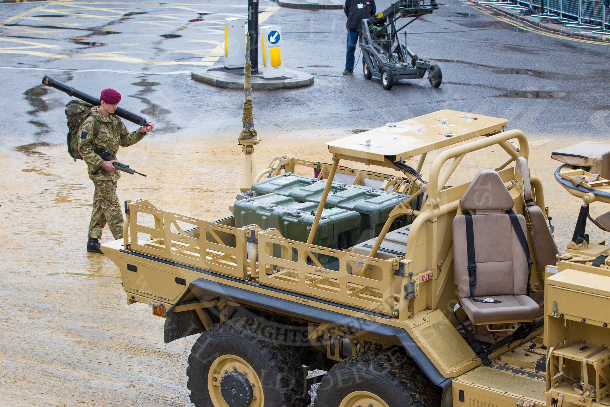 Lord Mayor's Show 2012: Entry 49 B Coy, 4 PARA. B Company, 4th Battalion The Parachute Regiment..
Press stand opposite Mansion House, City of London,
London,
Greater London,
United Kingdom,
on 10 November 2012 at 11:22, image #686