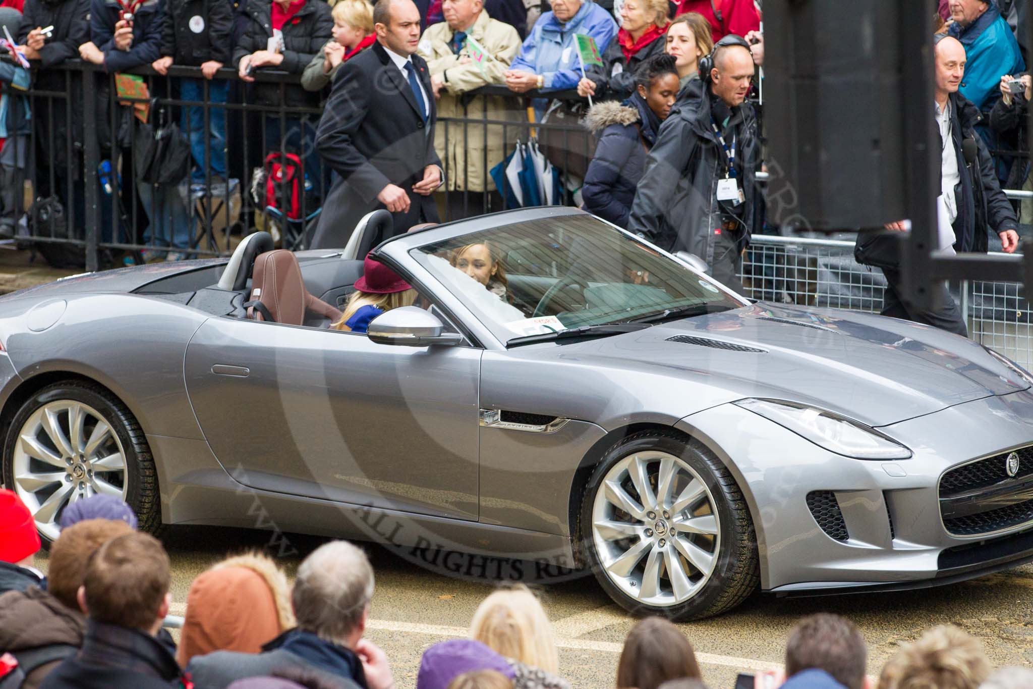 Photo 1211101126131D46249HaraldJoergens Lord Mayor's Show 2012: Entry 59 - Jaguar, here the new F-type, with the London 2012 Olympic heptathlon champion Jessica Ennis and BBC's Helen Skelton..
Press stand opposite Mansion House, City of London,
London,
Greater London,
United Kingdom,
on 10 November 2012 at 11:26, image #760