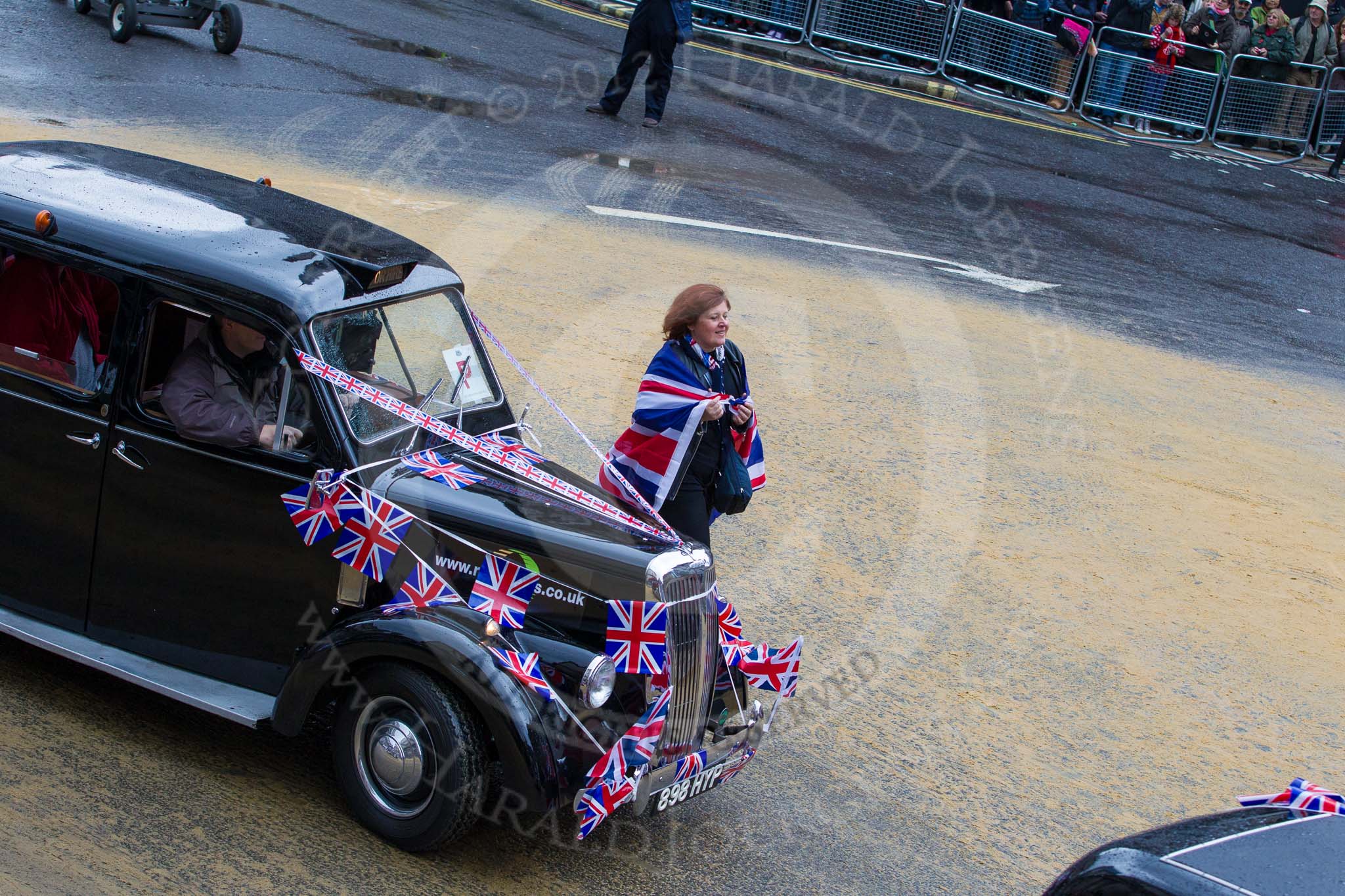 Lord Mayor's Show 2012: Entry 102 - Radio Taxis, supporting the charity Action for Kids..
Press stand opposite Mansion House, City of London,
London,
Greater London,
United Kingdom,
on 10 November 2012 at 11:49, image #1376