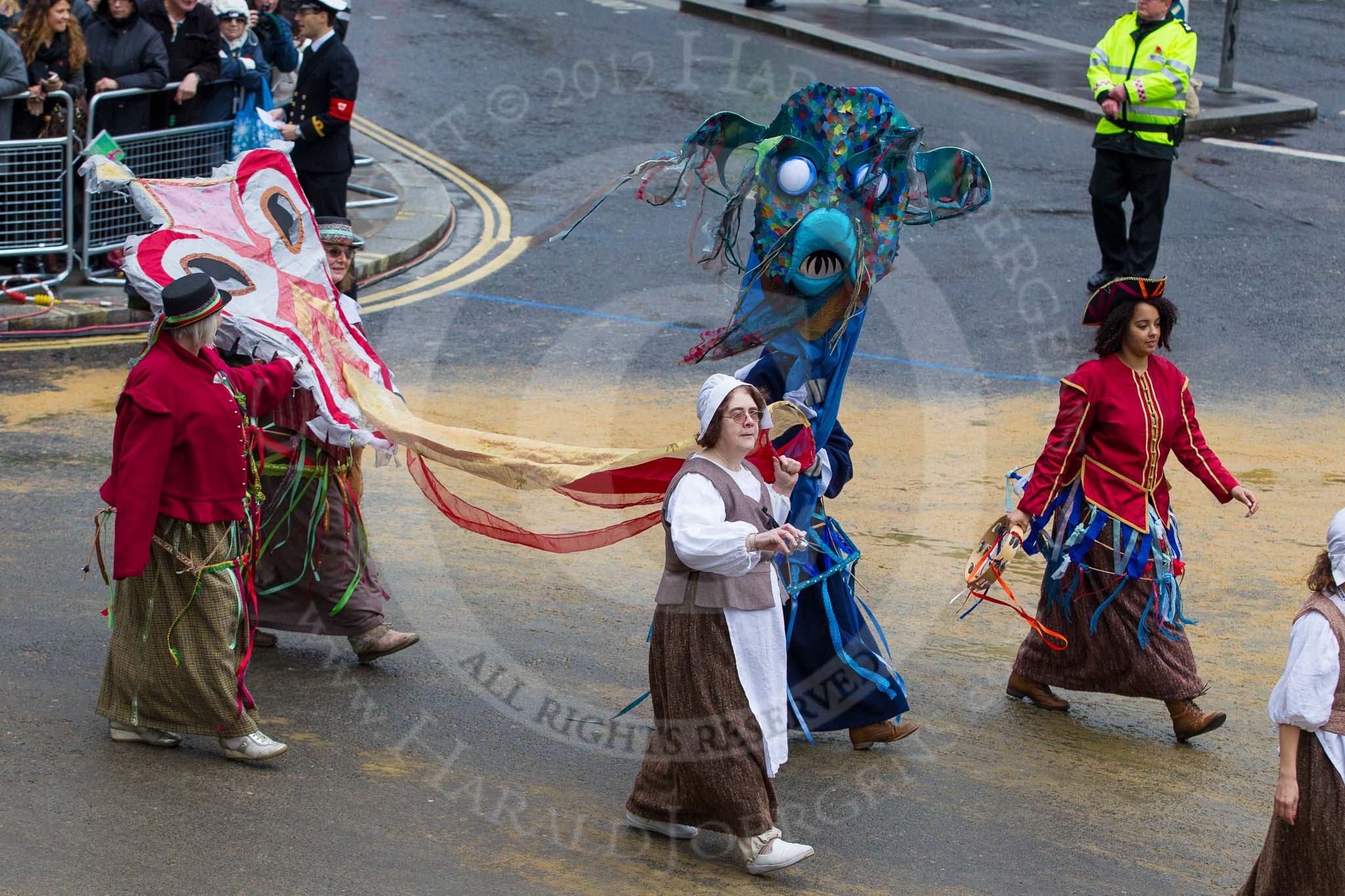 Lord Mayor's Show 2012: Entry 109 - The Light - Thomas Fredrick Willetts Foundation..
Press stand opposite Mansion House, City of London,
London,
Greater London,
United Kingdom,
on 10 November 2012 at 11:55, image #1552