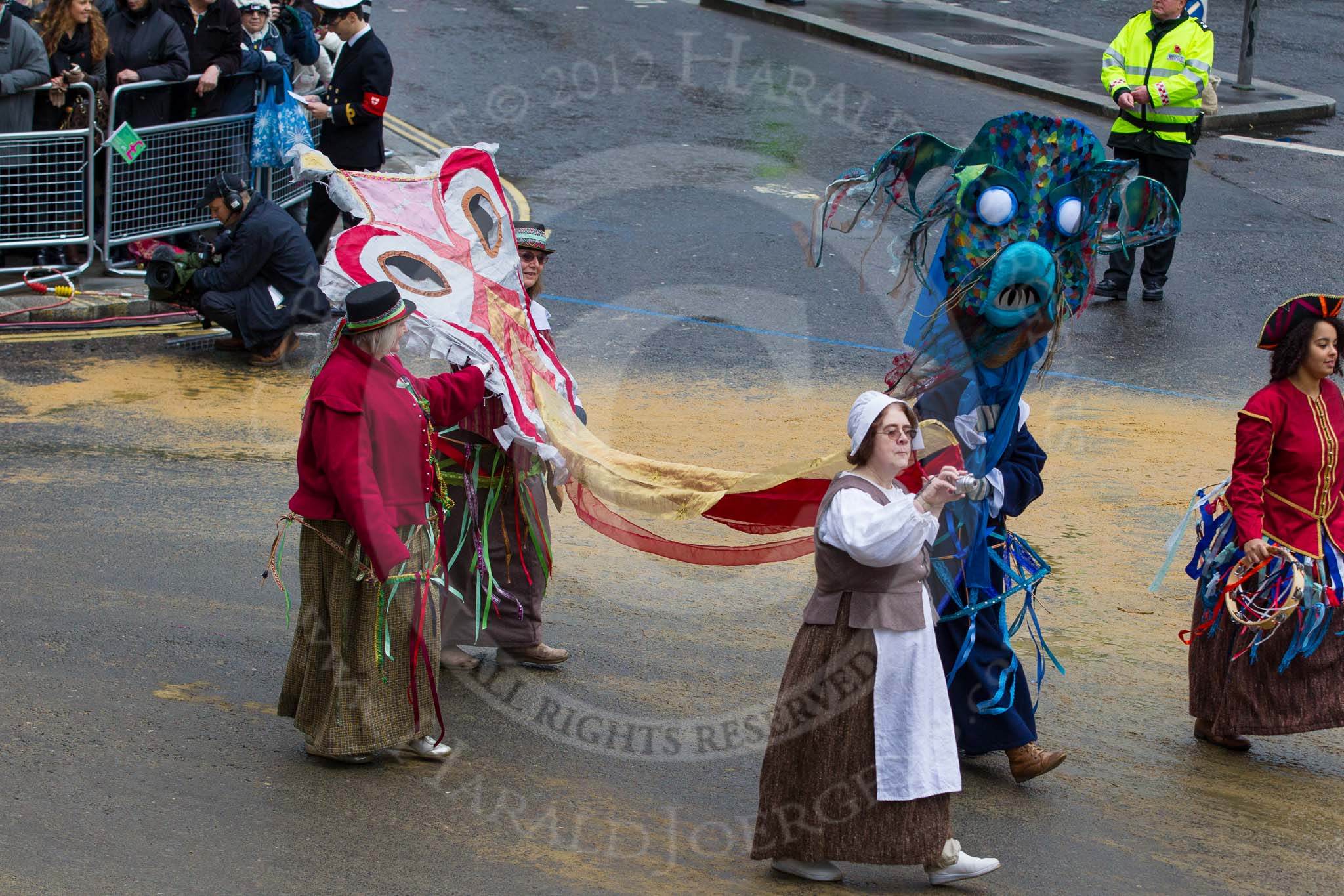 Lord Mayor's Show 2012: Entry 109 - The Light - Thomas Fredrick Willetts Foundation..
Press stand opposite Mansion House, City of London,
London,
Greater London,
United Kingdom,
on 10 November 2012 at 11:55, image #1553