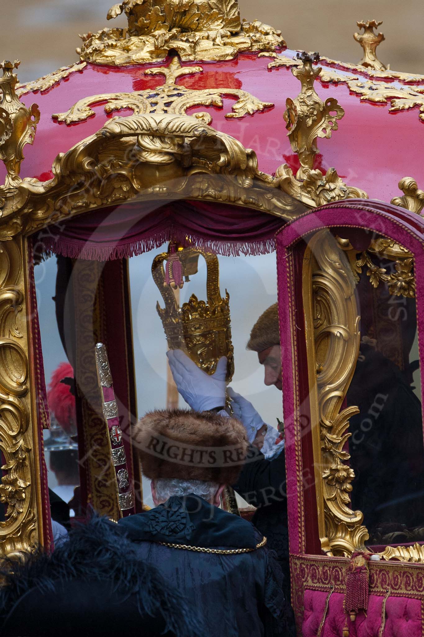 Photo 1211101211471D2126087HaraldJoergens Lord Mayor's Show 2012: Entry 149 - The Rt Hon The Lord Mayor of London, Alderman Roger Gifford, here his Sword Bearer, Col. Richard Martin, and Serjant-at-Arms, Col Geoffrey Godbold..
Press stand opposite Mansion House, City of London,
London,
Greater London,
United Kingdom,
on 10 November 2012 at 12:11, image #1938