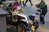 Lord Mayor's Show 2012: Entry 97 - AA, the Automobile Association - the BBC's Sonali Shah talking to 1991 F1 world champion Nigel Mansell in the 1904 Renault car AA1..
Press stand opposite Mansion House, City of London,
London,
Greater London,
United Kingdom,
on 10 November 2012 at 11:44, image #1283