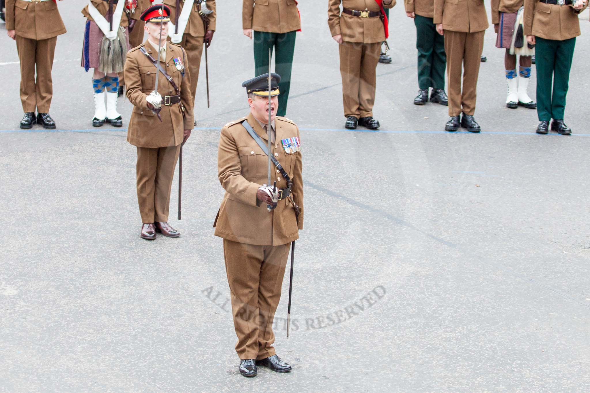 Lord Mayor's Show 2013: The London Regiment, Guard of Honour for the Lord Mayor: The Commanding Officer, Lieutenant Colonel Rupert Pim, and behind him Major Ian Buchanan..
Press stand opposite Mansion House, City of London,
London,
Greater London,
United Kingdom,
on 09 November 2013 at 10:31, image #67