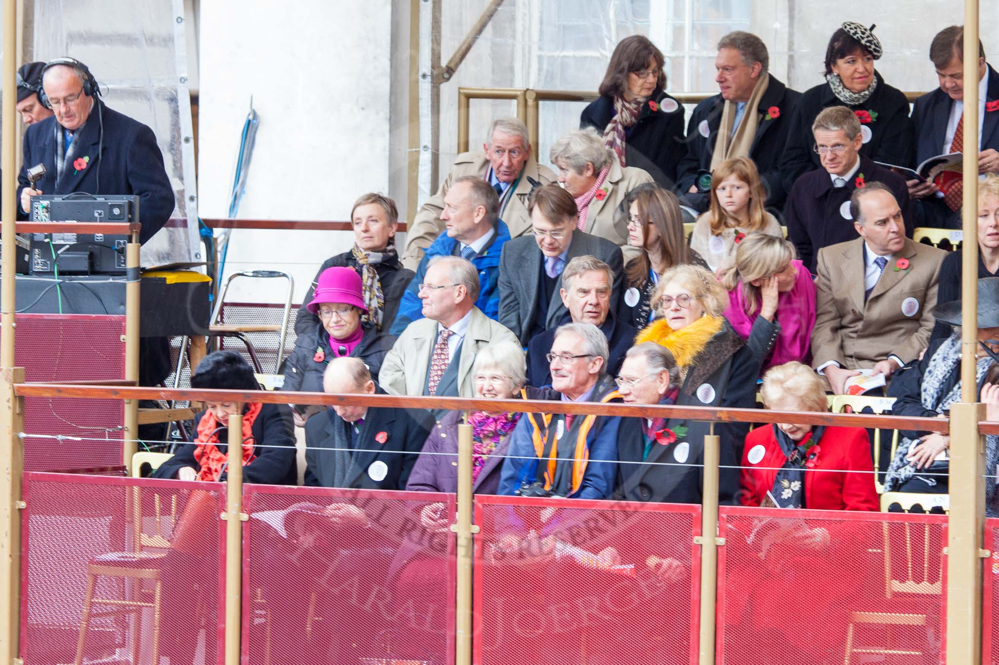 Lord Mayor's Show 2013: Guests arriving at the balcony of Mansion House - on the left BBC presenter Paul Dickinson..
Press stand opposite Mansion House, City of London,
London,
Greater London,
United Kingdom,
on 09 November 2013 at 10:39, image #78