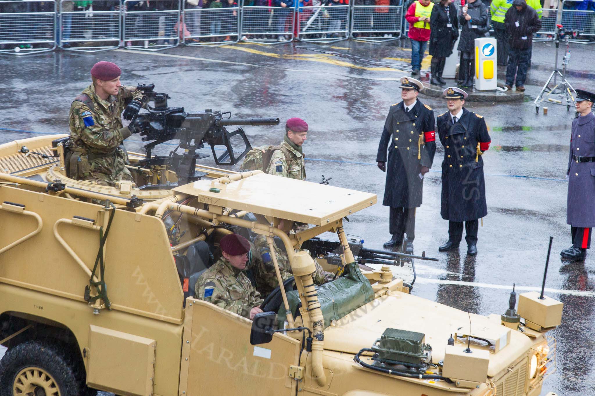 Lord Mayor's Show 2013: 30- B Company, 4th Battalion The Parachute Regiment-based in White City and known as 'London's Paras'..
Press stand opposite Mansion House, City of London,
London,
Greater London,
United Kingdom,
on 09 November 2013 at 11:15, image #399