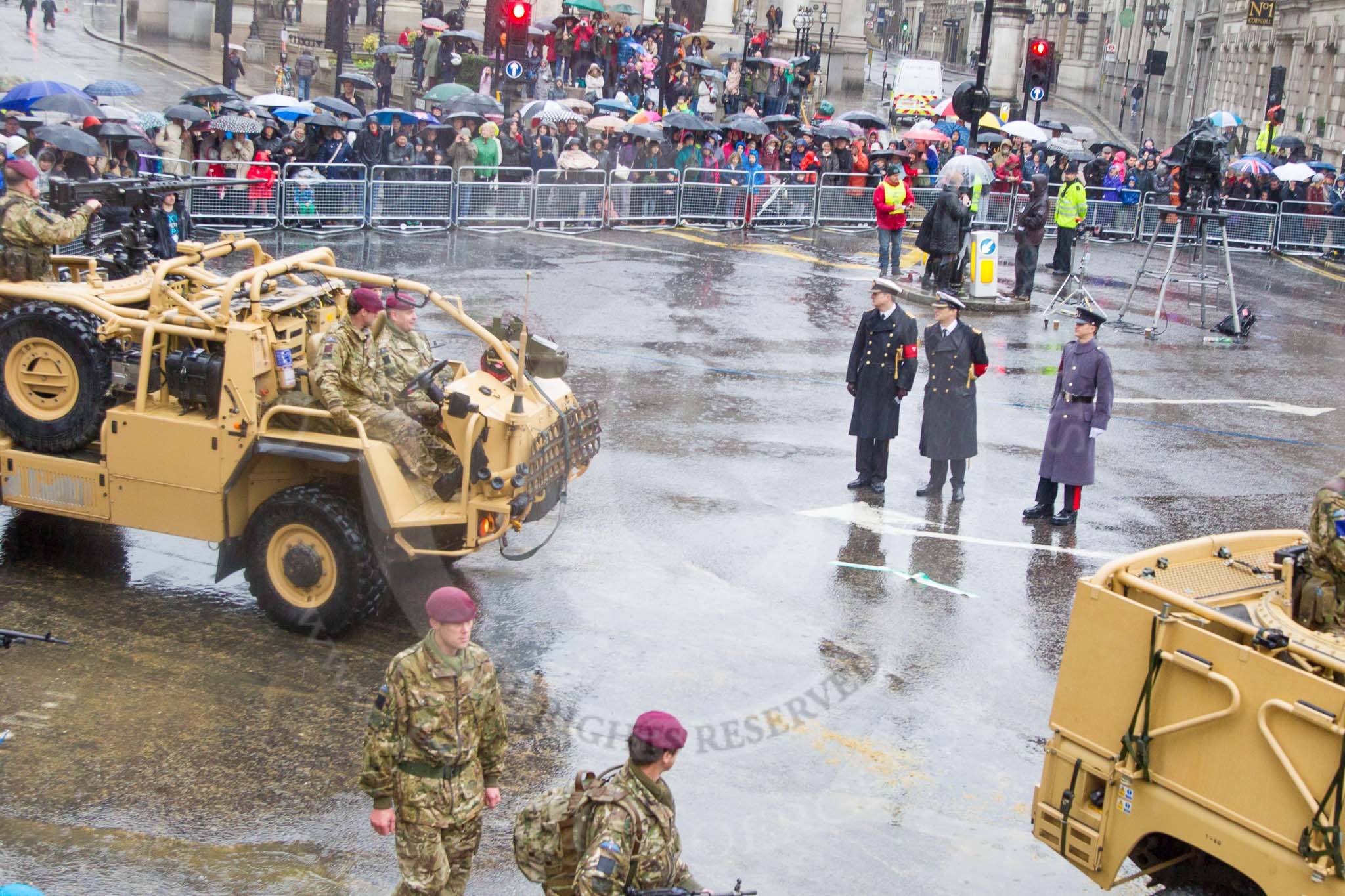 Lord Mayor's Show 2013: 30- B Company, 4th Battalion The Parachute Regiment-based in White City and known as 'London's Paras'..
Press stand opposite Mansion House, City of London,
London,
Greater London,
United Kingdom,
on 09 November 2013 at 11:15, image #401