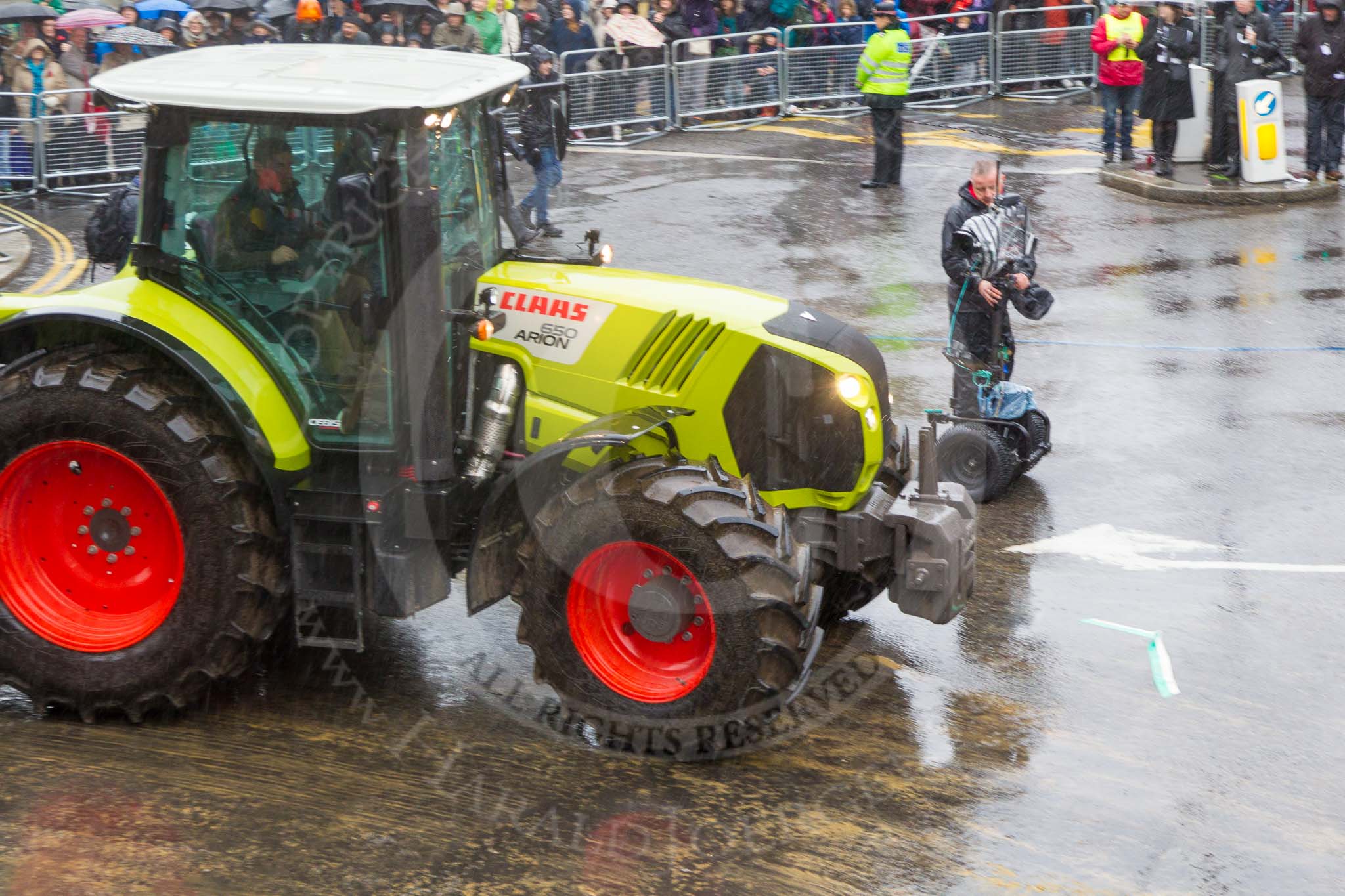 Lord Mayor's Show 2013: 46-Modern Livery Companies- Farmers.
Press stand opposite Mansion House, City of London,
London,
Greater London,
United Kingdom,
on 09 November 2013 at 11:24, image #578