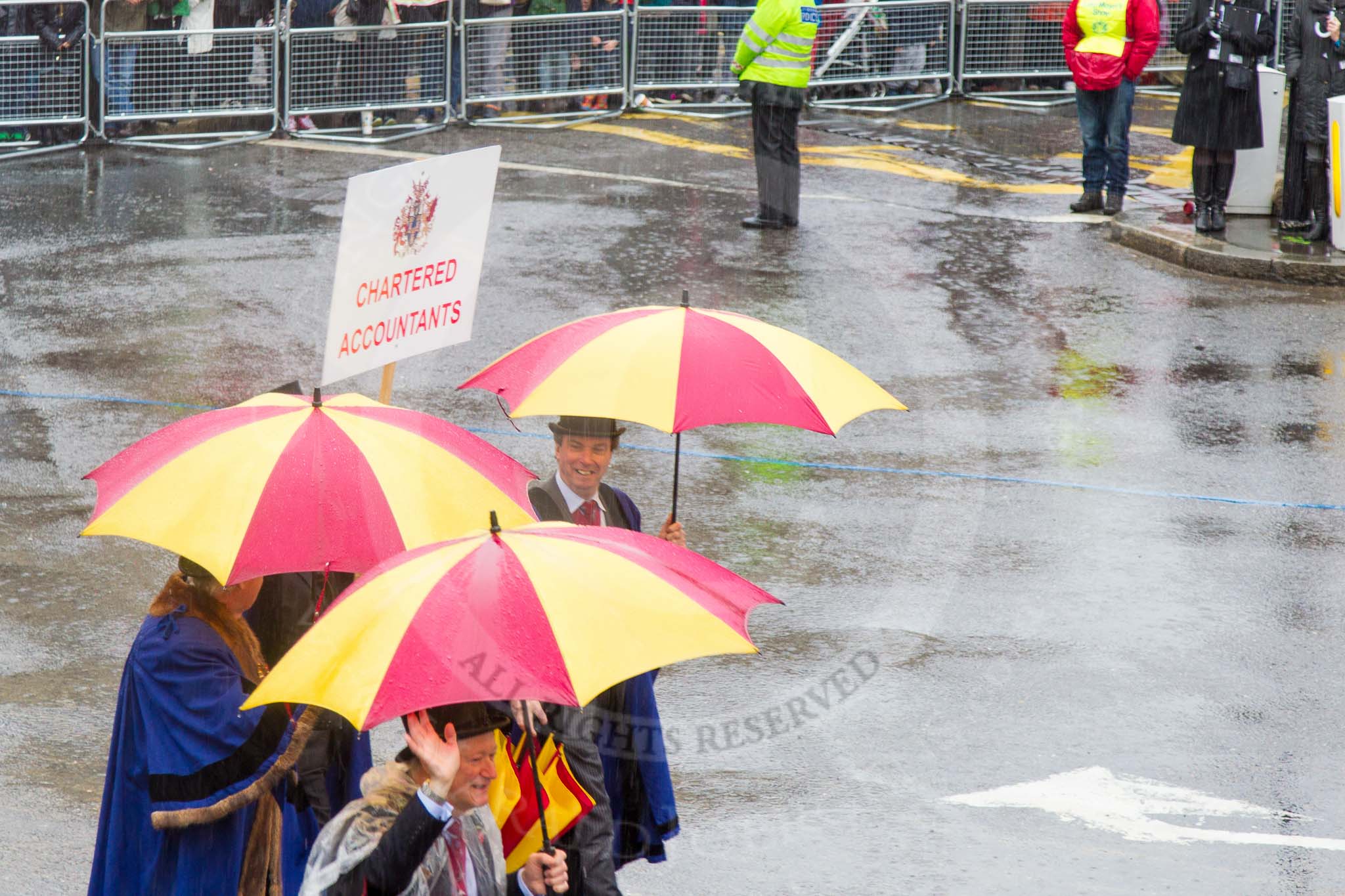 Lord Mayor's Show 2013: 46-Modern Livery Companies- Accountatnts..
Press stand opposite Mansion House, City of London,
London,
Greater London,
United Kingdom,
on 09 November 2013 at 11:25, image #589