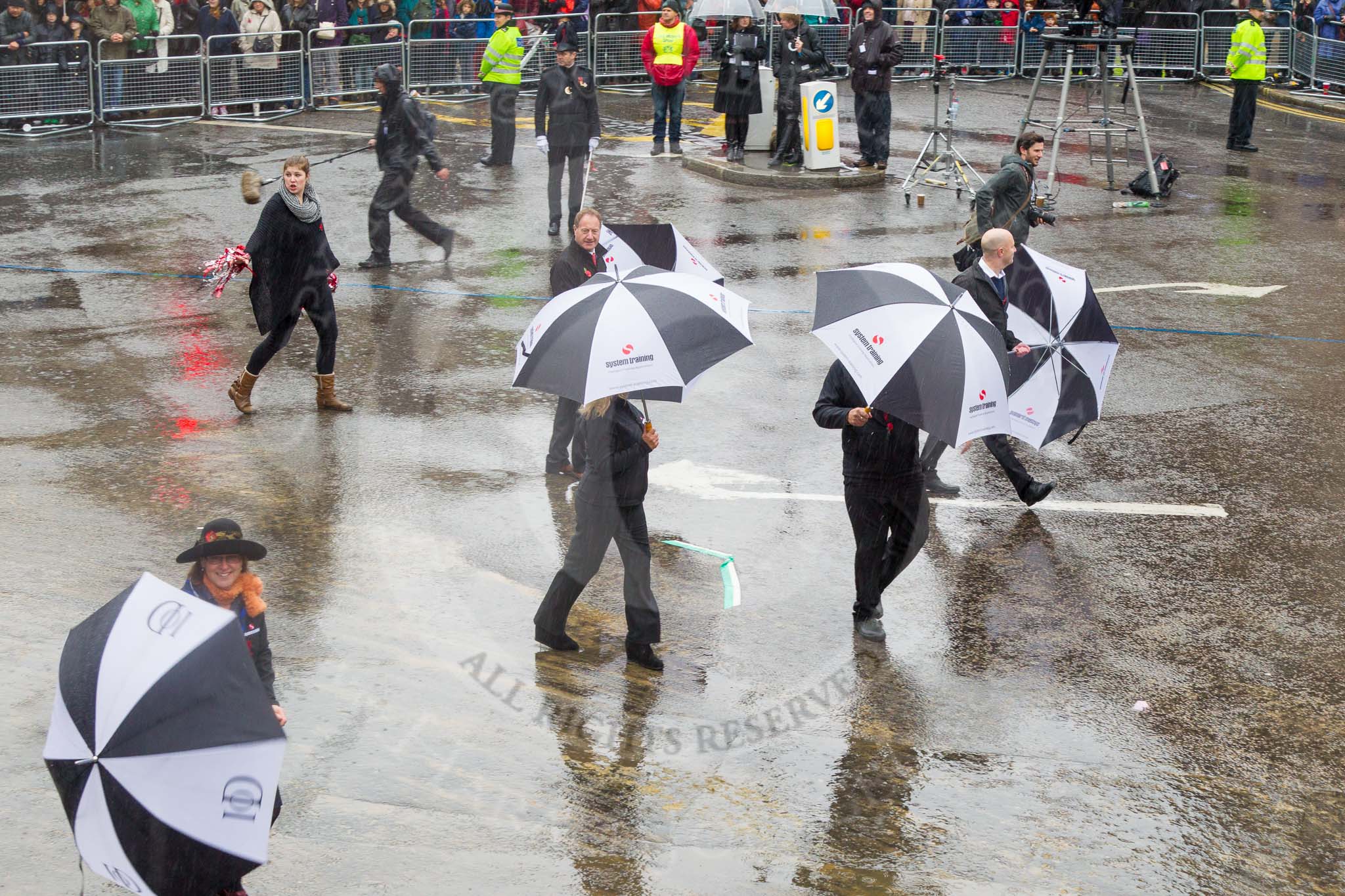 Lord Mayor's Show 2013: 53-Elizabeth the Whitby Steam Bus- travelling down from her Whitby home, which is also the home of Wonderful Whitby Weddings..
Press stand opposite Mansion House, City of London,
London,
Greater London,
United Kingdom,
on 09 November 2013 at 11:30, image #694