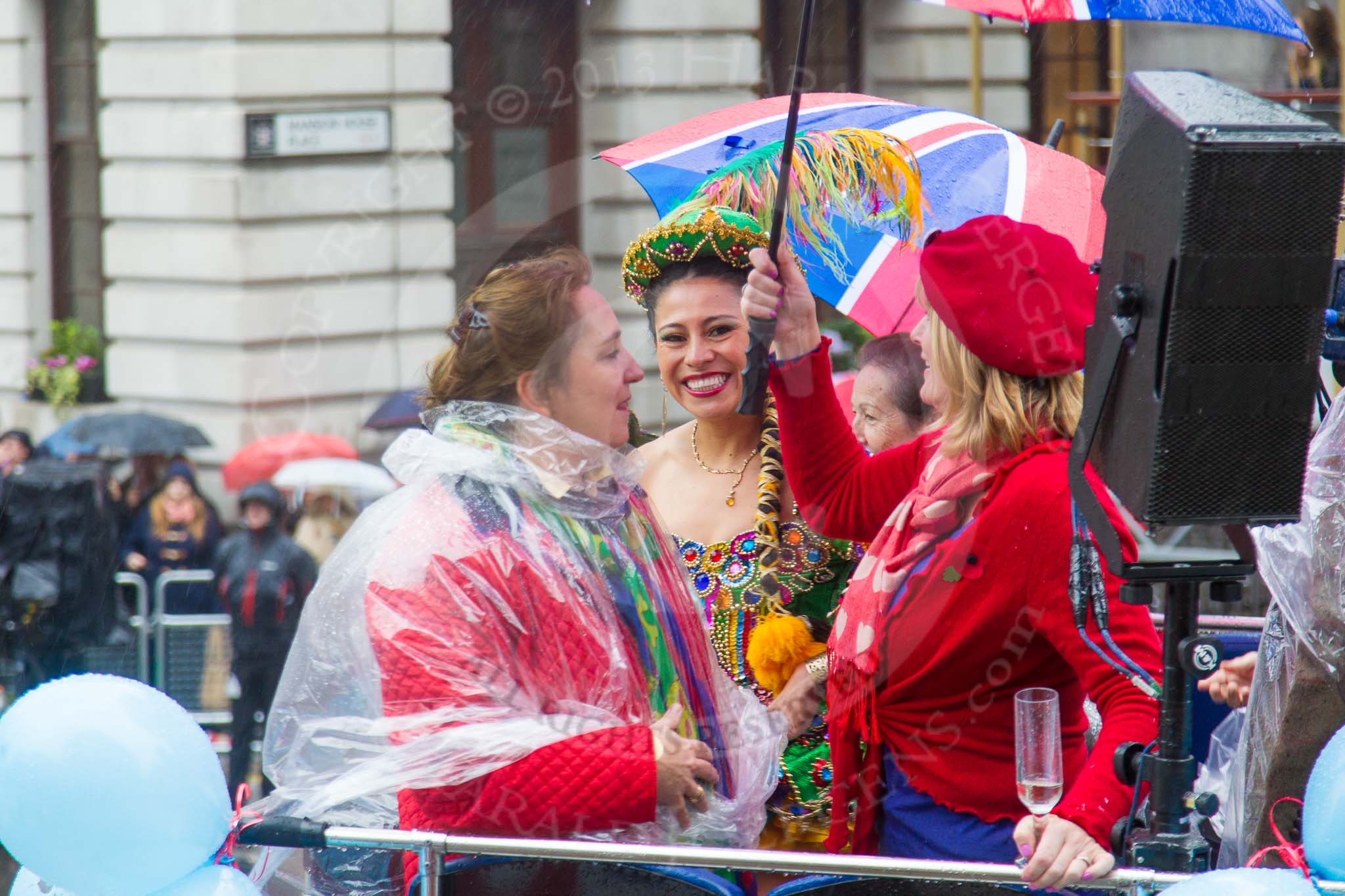 Lord Mayor's Show 2013: 58-CCA ART BUS-is mobile work of art and art gallery designed by Sir Peter Blake..
Press stand opposite Mansion House, City of London,
London,
Greater London,
United Kingdom,
on 09 November 2013 at 11:31, image #739