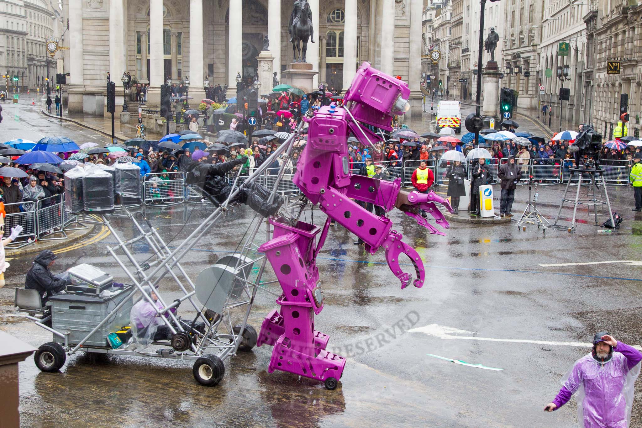 Lord Mayor's Show 2013: 59-Recycling in the City- The Binbot is joined again by his drumming street sweepers to celebrate 20th anniversary of the City's unique Clean City Awards scheme..
Press stand opposite Mansion House, City of London,
London,
Greater London,
United Kingdom,
on 09 November 2013 at 11:32, image #743