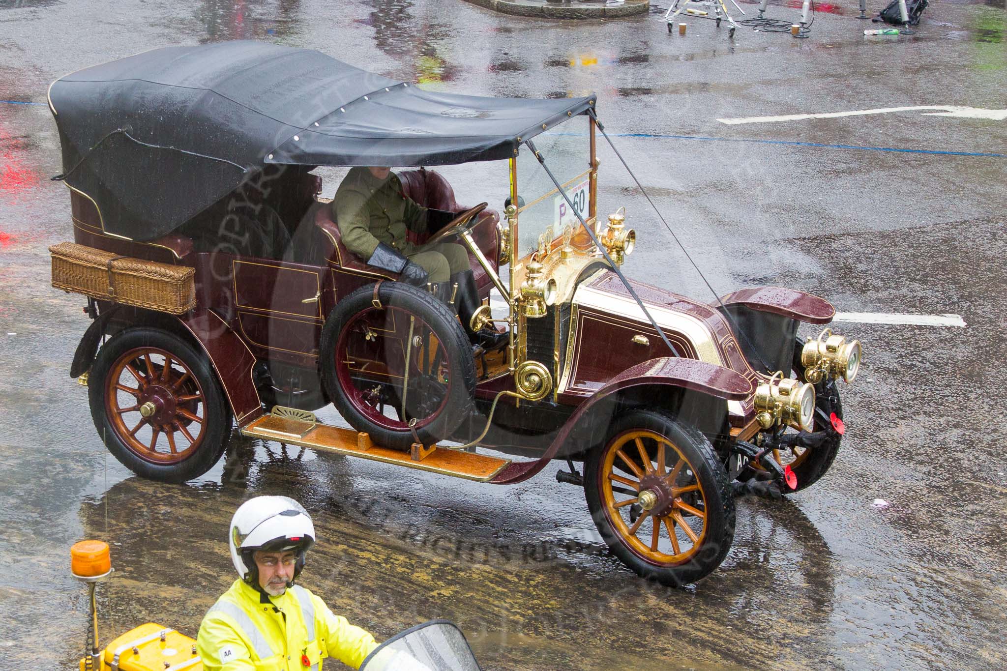 Lord Mayor's Show 2013: 60- The Automobile Association-AA1, the AA's 1904 Renault, and AA2 , a 1918 Chater-Lea motorcycle lead the AAs procession of historical amd modern patrol vehicles..
Press stand opposite Mansion House, City of London,
London,
Greater London,
United Kingdom,
on 09 November 2013 at 11:32, image #759