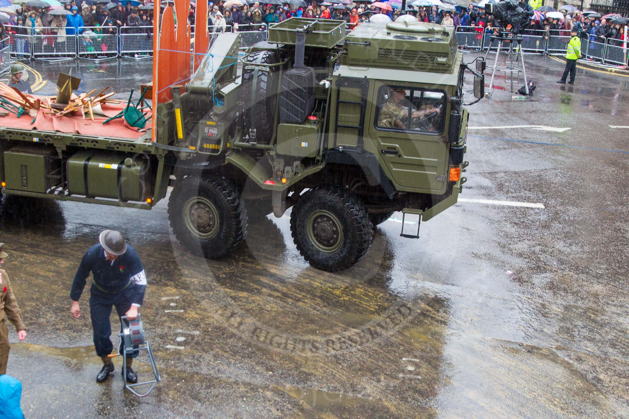 Lord Mayor's Show 2013: 62-101 (City of London) Enginner Regiment (Explosive Ordnance Disposal)-has strong operational history, having provided bomb disposal teams during the blitz and now provading a vital service in Afganistan..
Press stand opposite Mansion House, City of London,
London,
Greater London,
United Kingdom,
on 09 November 2013 at 11:34, image #787