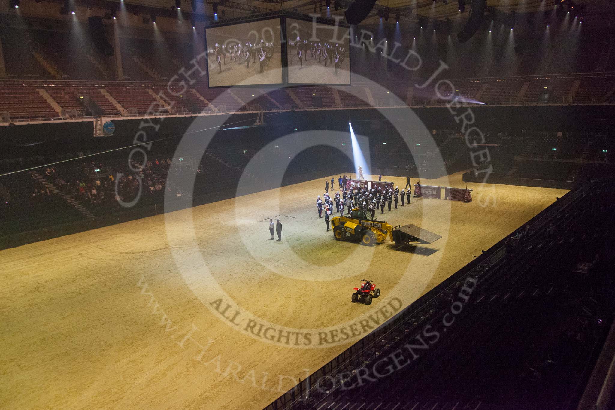 British Military Tournament 2013.
Earls Court,
London SW5,

United Kingdom,
on 06 December 2013 at 16:15, image #349