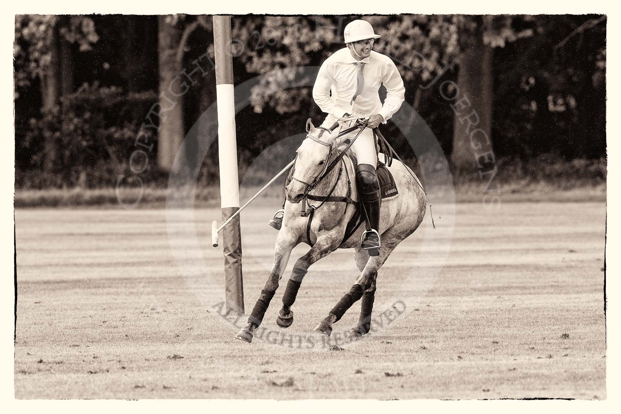 7th Heritage Polo Cup semi-finals: La Golondrina Argentina Pedro Harrison turning his mare back to play..
Hurtwood Park Polo Club,
Ewhurst Green,
Surrey,
United Kingdom,
on 04 August 2012 at 15:47, image #283