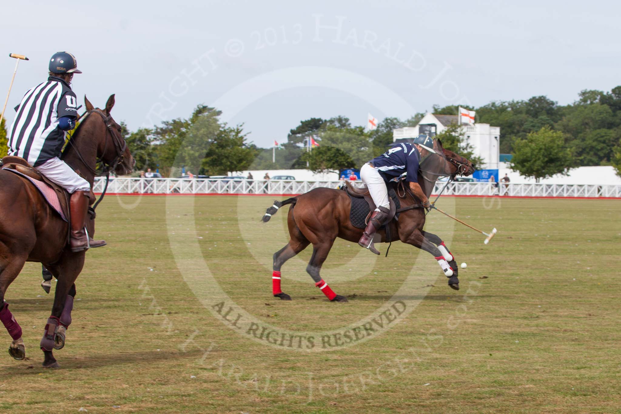 DBPC Polo in the Park 2013, Final of the Amaranther Trophy (0 Goal), Bucking Broncos vs The Inn Team.
Dallas Burston Polo Club, ,
Southam,
Warwickshire,
United Kingdom,
on 01 September 2013 at 12:22, image #187