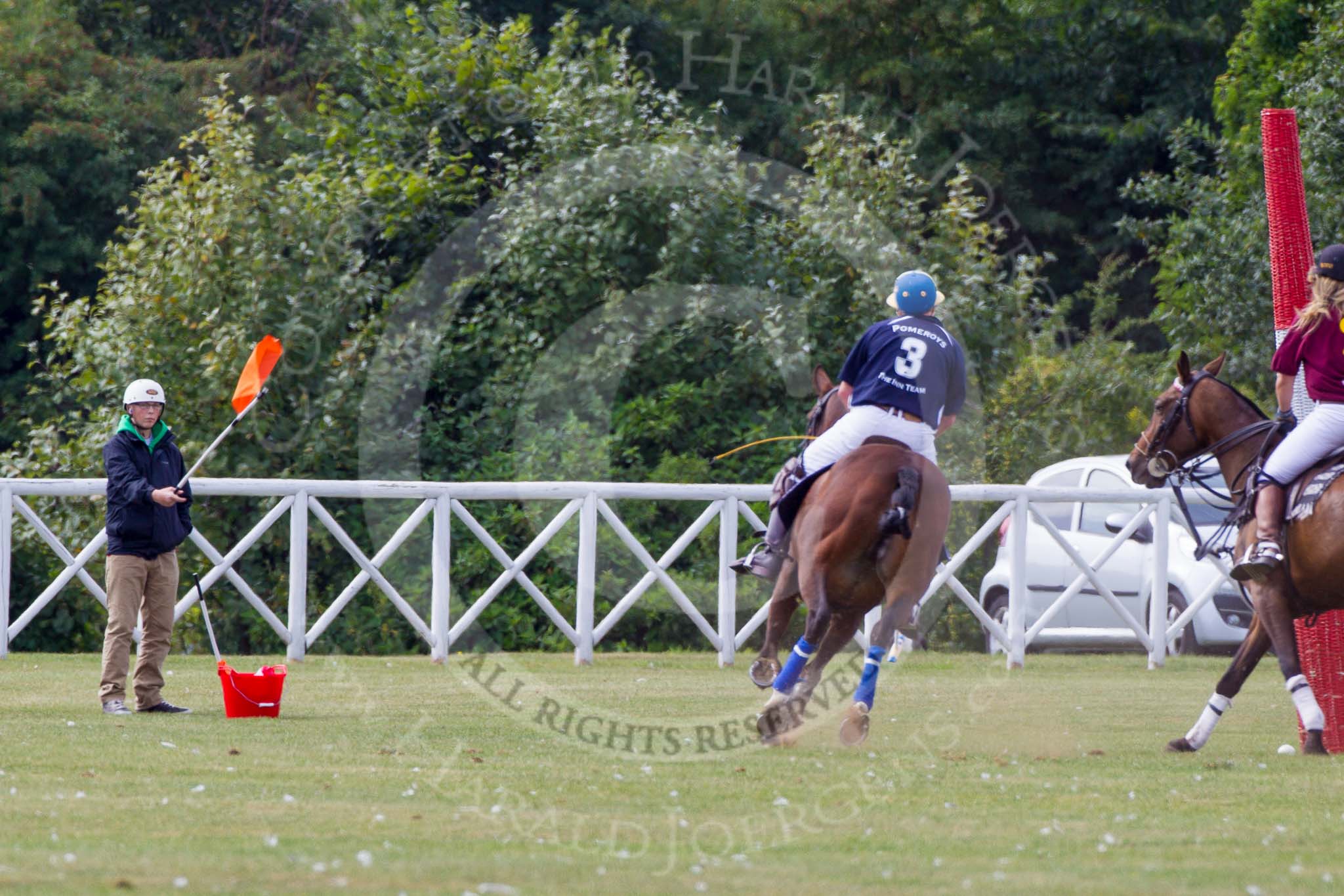 DBPC Polo in the Park 2013, Final of the Amaranther Trophy (0 Goal), Bucking Broncos vs The Inn Team.
Dallas Burston Polo Club, ,
Southam,
Warwickshire,
United Kingdom,
on 01 September 2013 at 12:24, image #194